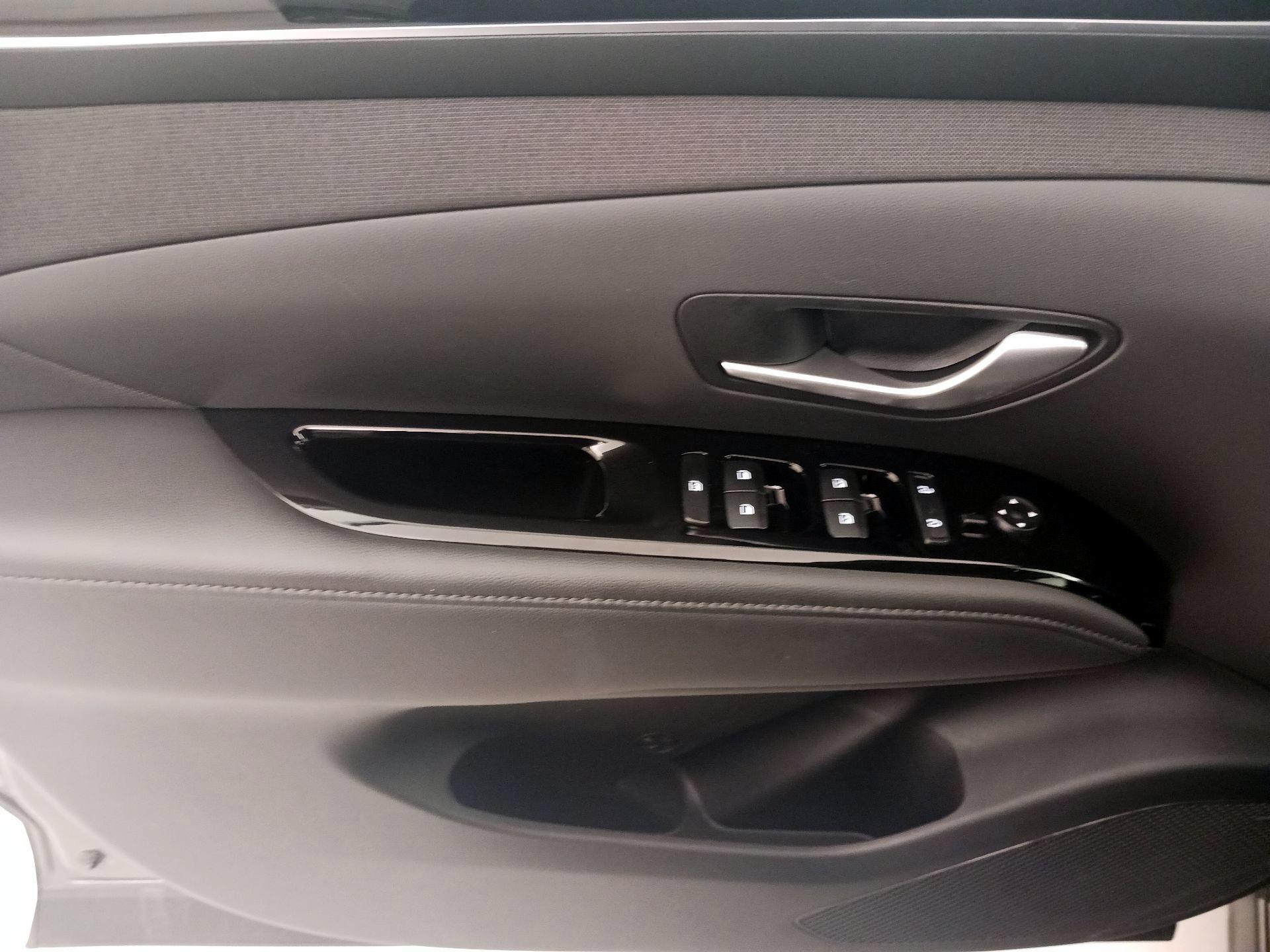 Thumbnail: 2024 Hyundai Tucson - 12