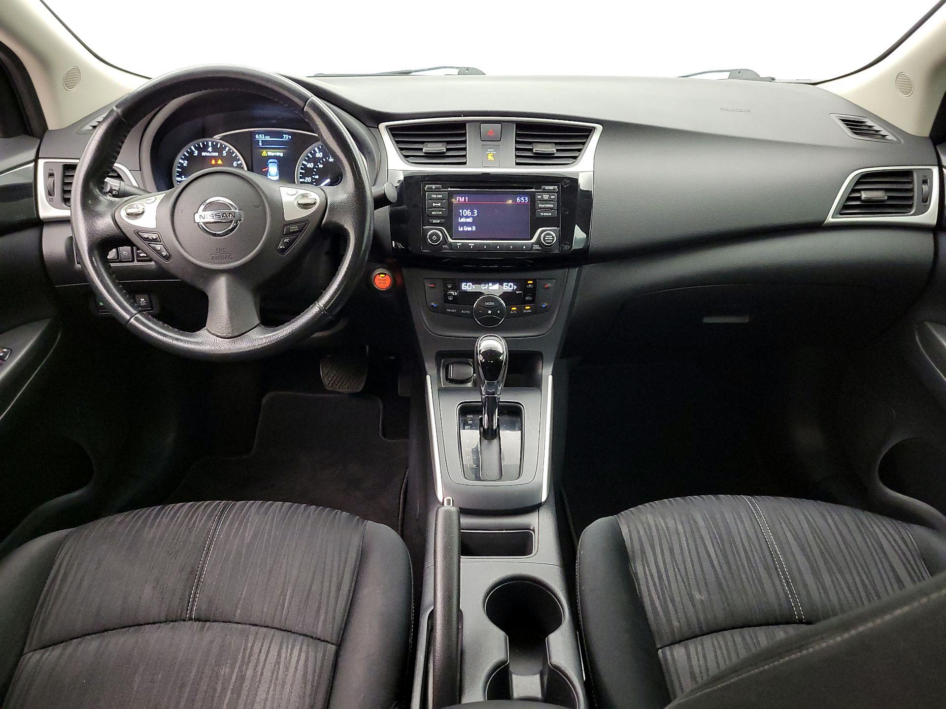Thumbnail: 2018 Nissan Sentra - 9