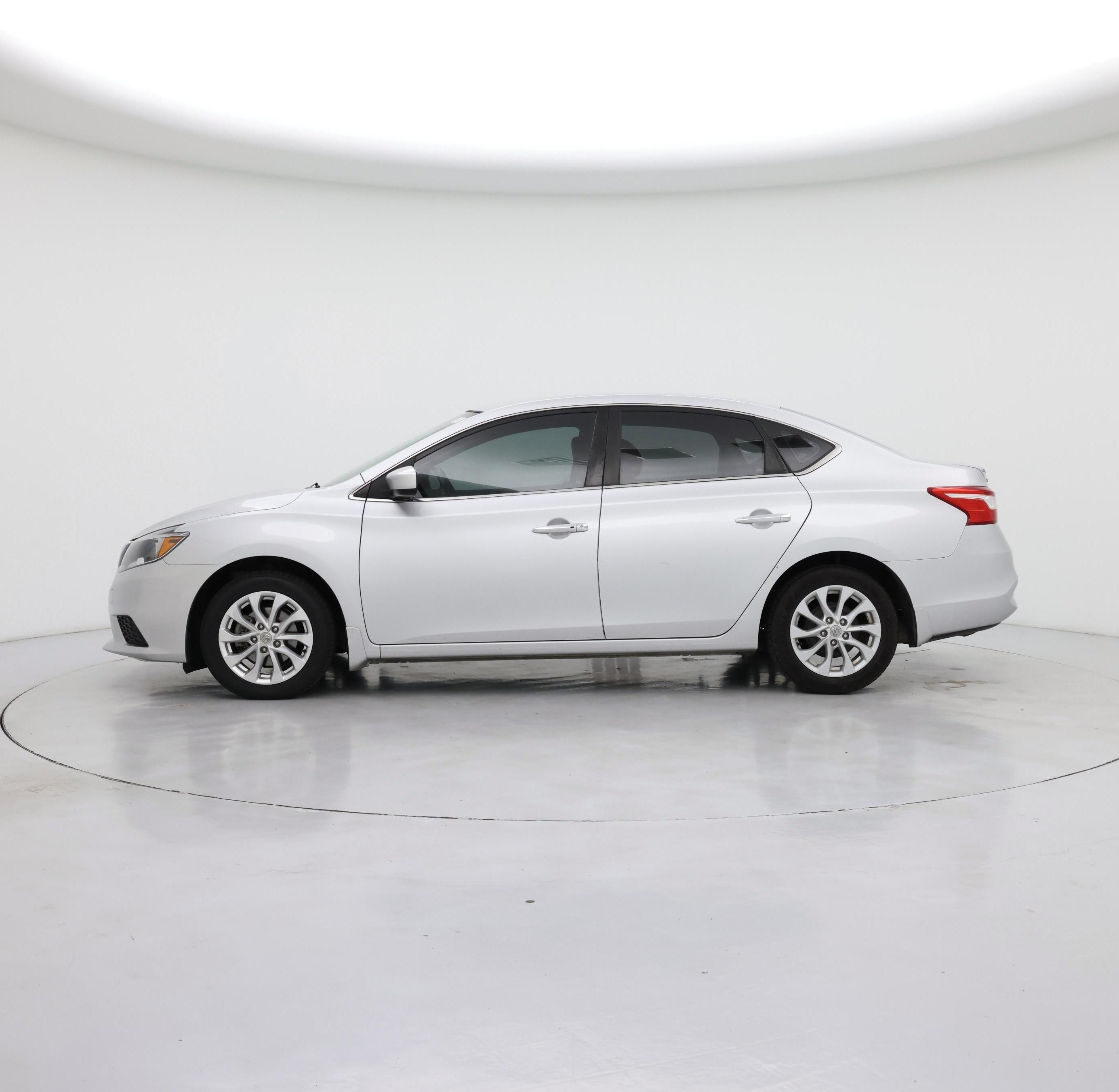 Thumbnail: 2018 Nissan Sentra - 3