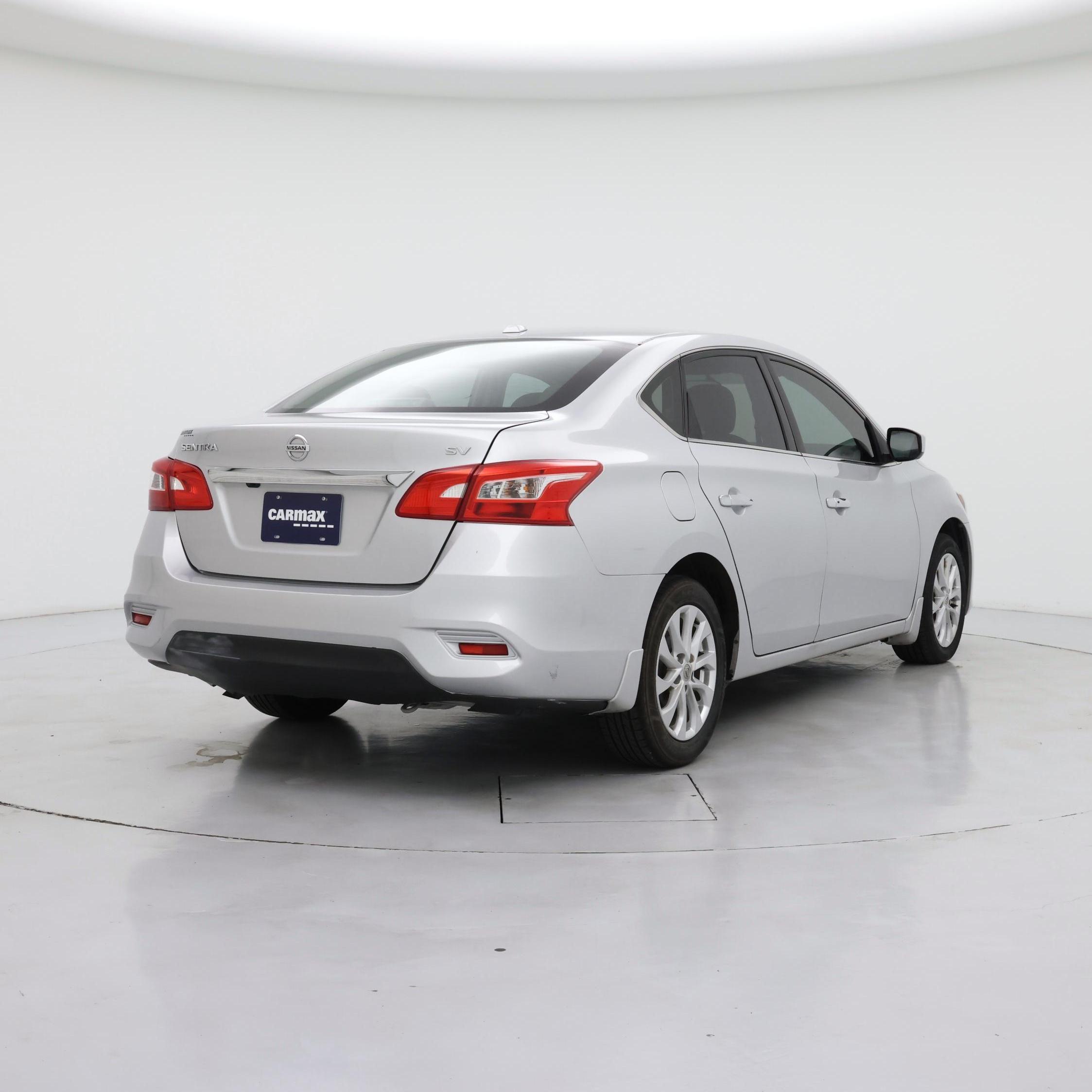 Thumbnail: 2018 Nissan Sentra - 8