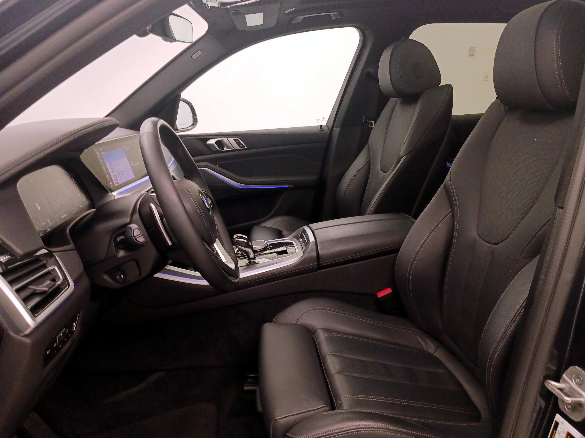 Thumbnail: 2021 BMW X5 - 11