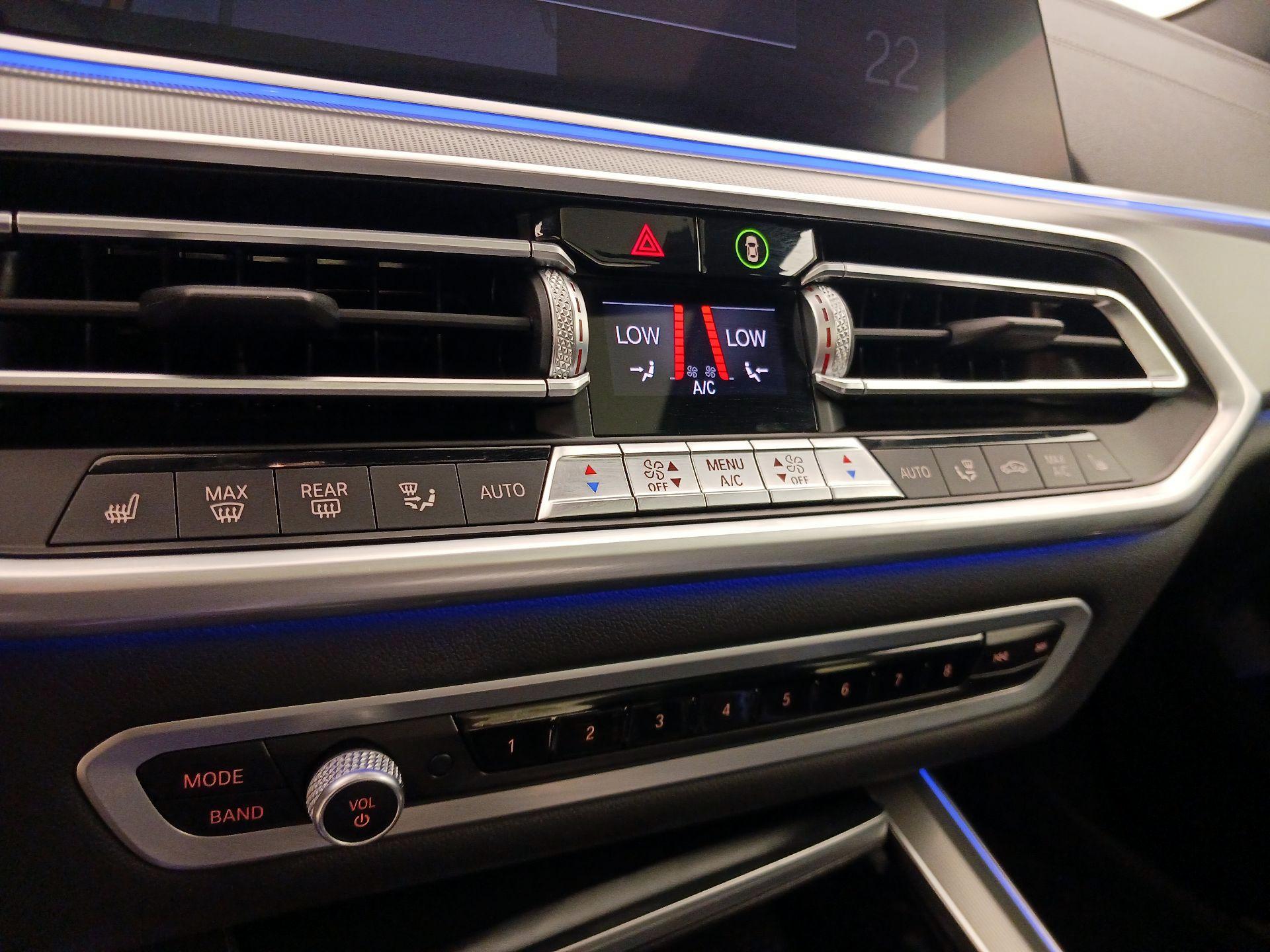 Thumbnail: 2021 BMW X5 - 17