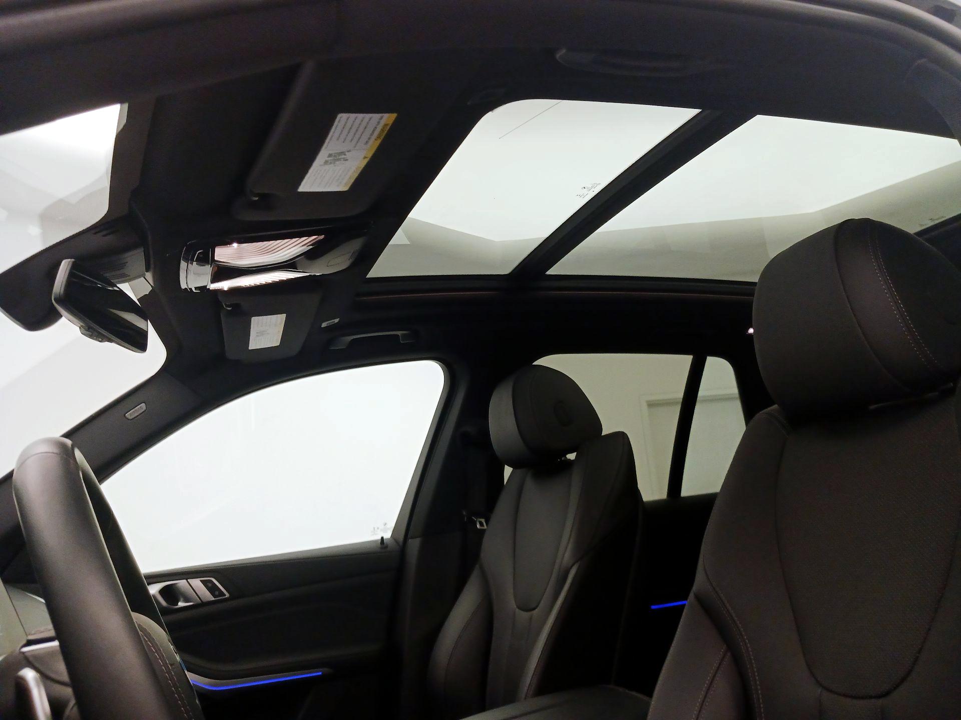 Thumbnail: 2021 BMW X5 - 20