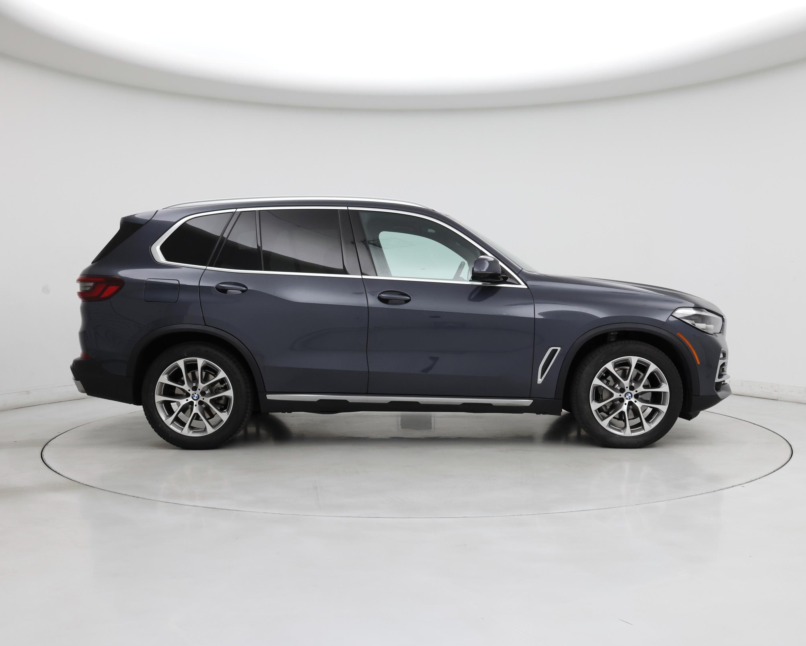 Thumbnail: 2021 BMW X5 - 7
