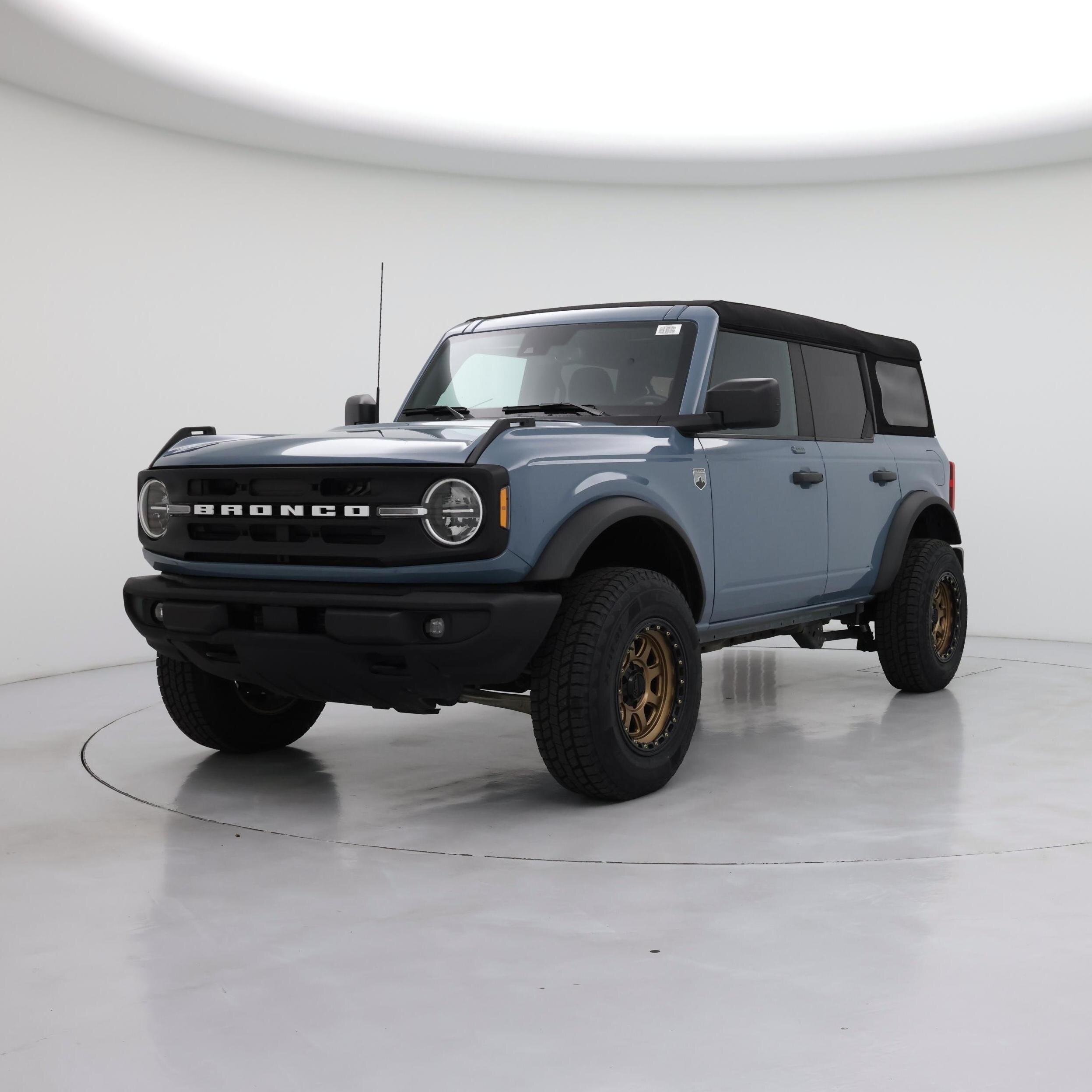 Thumbnail: 2023 Ford Bronco - 4