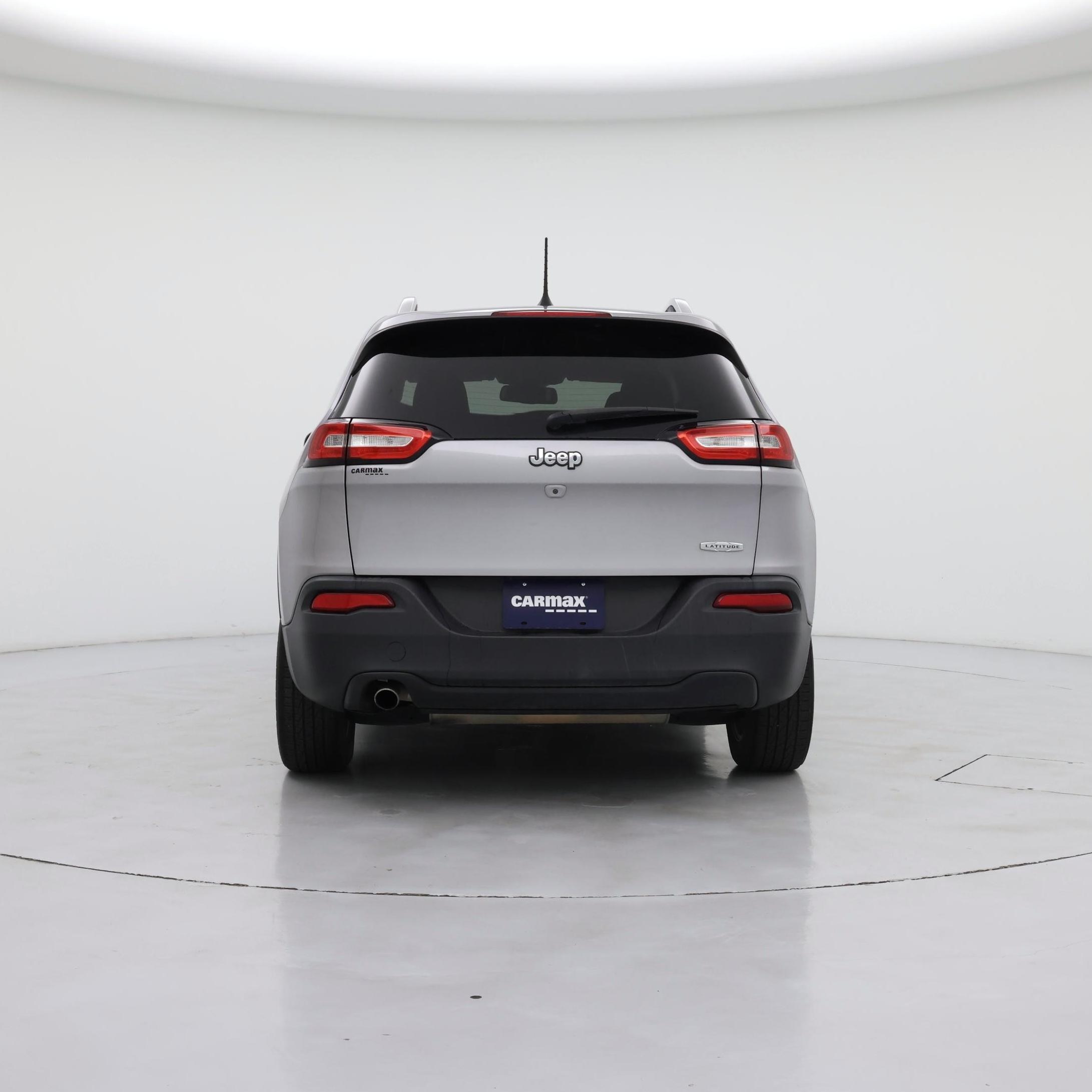 Thumbnail: 2018 Jeep Cherokee - 6