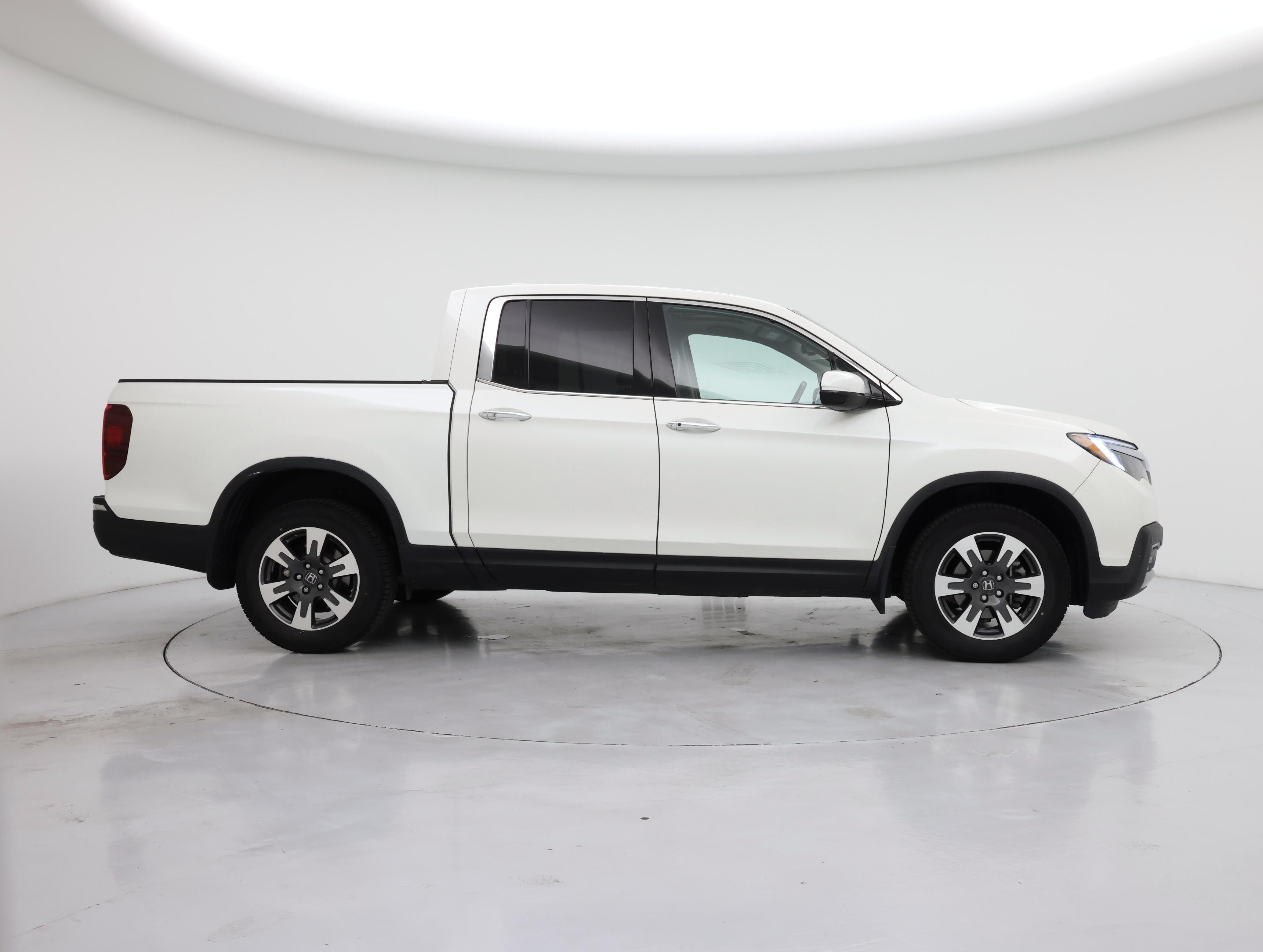 Thumbnail: 2017 Honda Ridgeline - 7