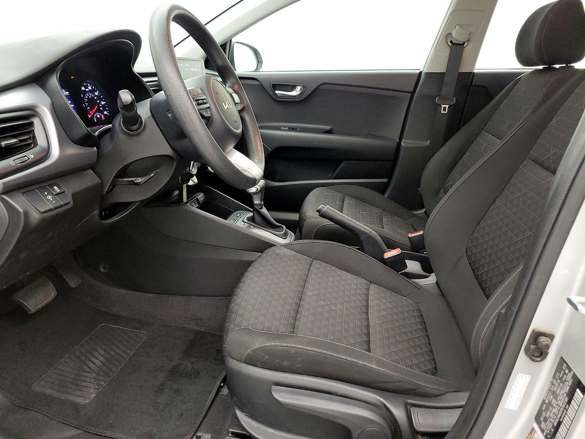 Thumbnail: 2023 Kia Rio - 11