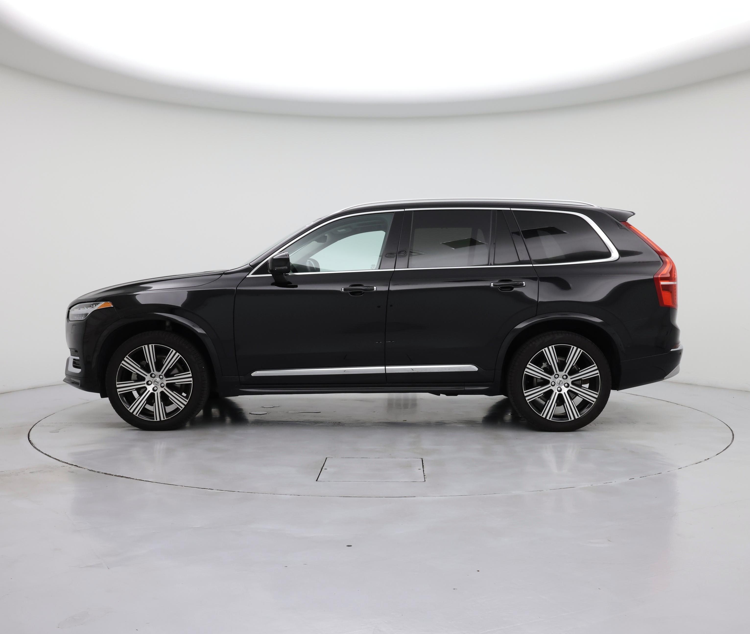 Thumbnail: 2022 Volvo XC90 - 3