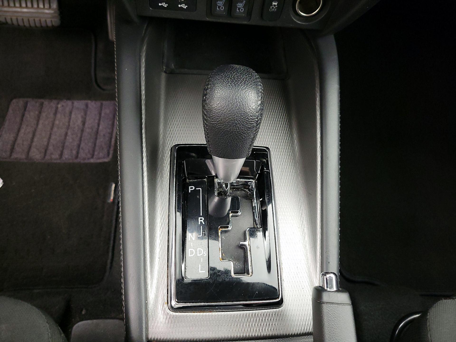 Thumbnail: 2021 Mitsubishi Outlander Sport - 17