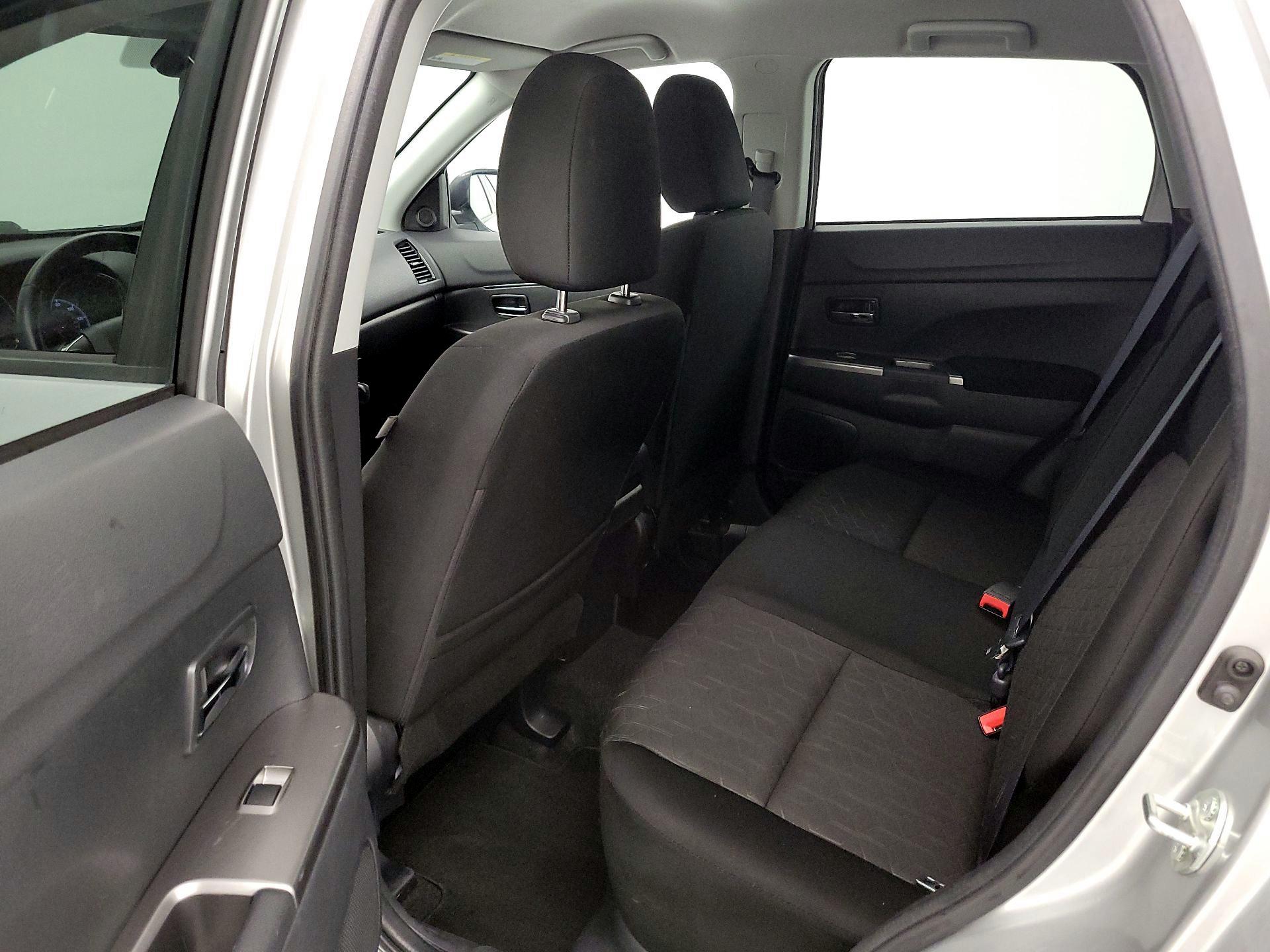 Thumbnail: 2021 Mitsubishi Outlander Sport - 19