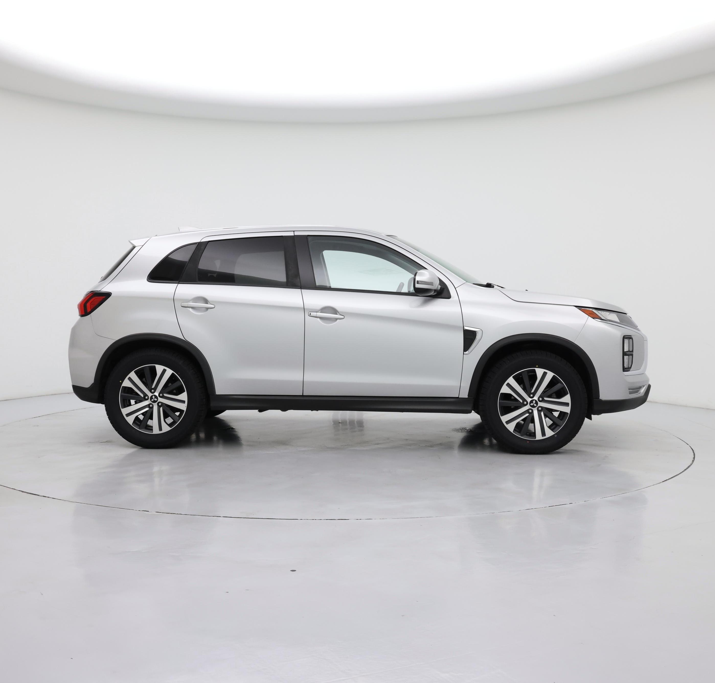 Thumbnail: 2021 Mitsubishi Outlander Sport - 7