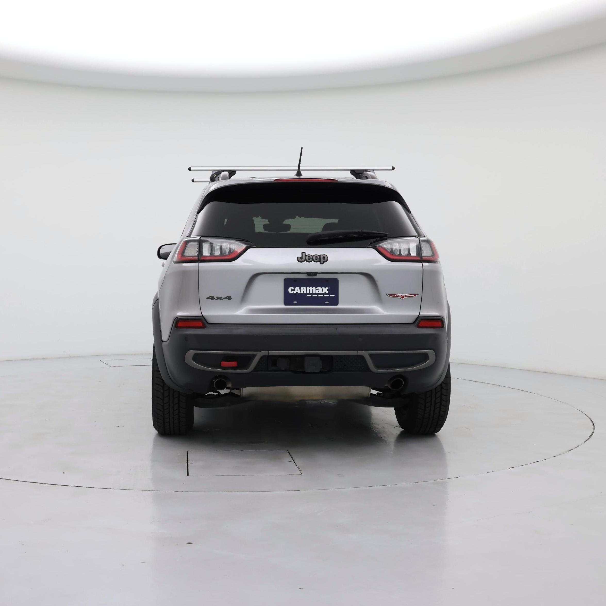 Thumbnail: 2019 Jeep Cherokee - 6