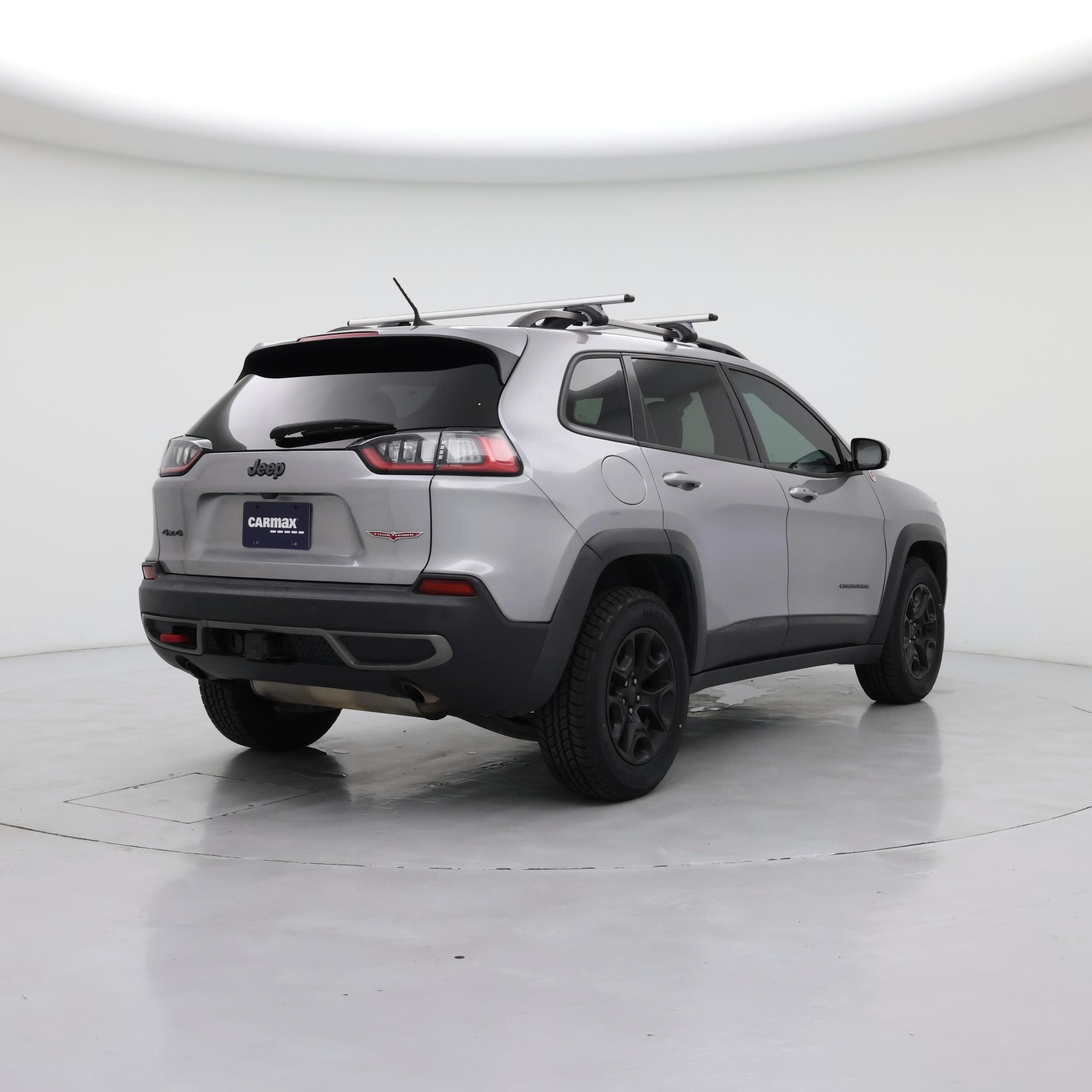 Thumbnail: 2019 Jeep Cherokee - 8