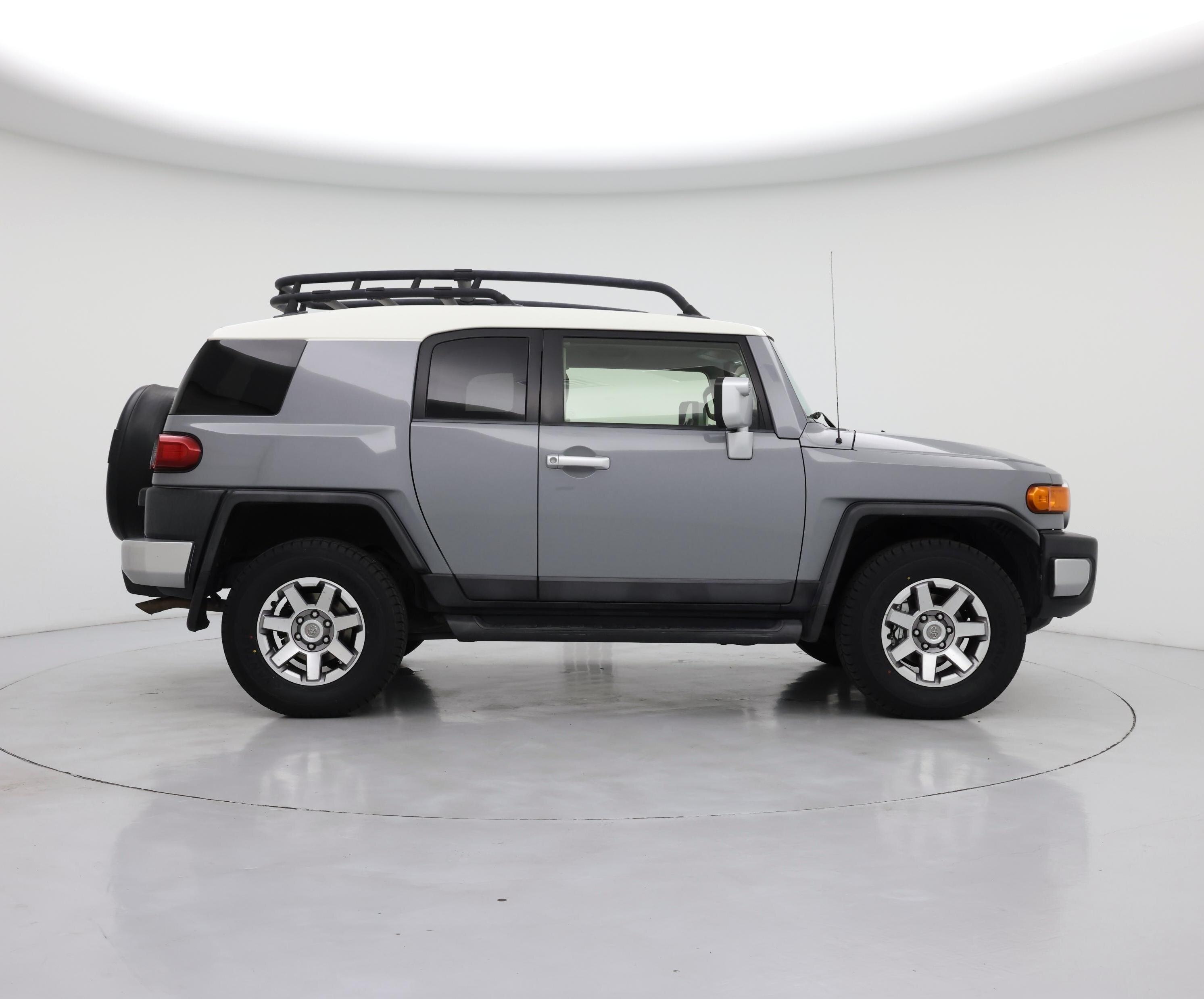 Thumbnail: 2014 Toyota FJ Cruiser - 7