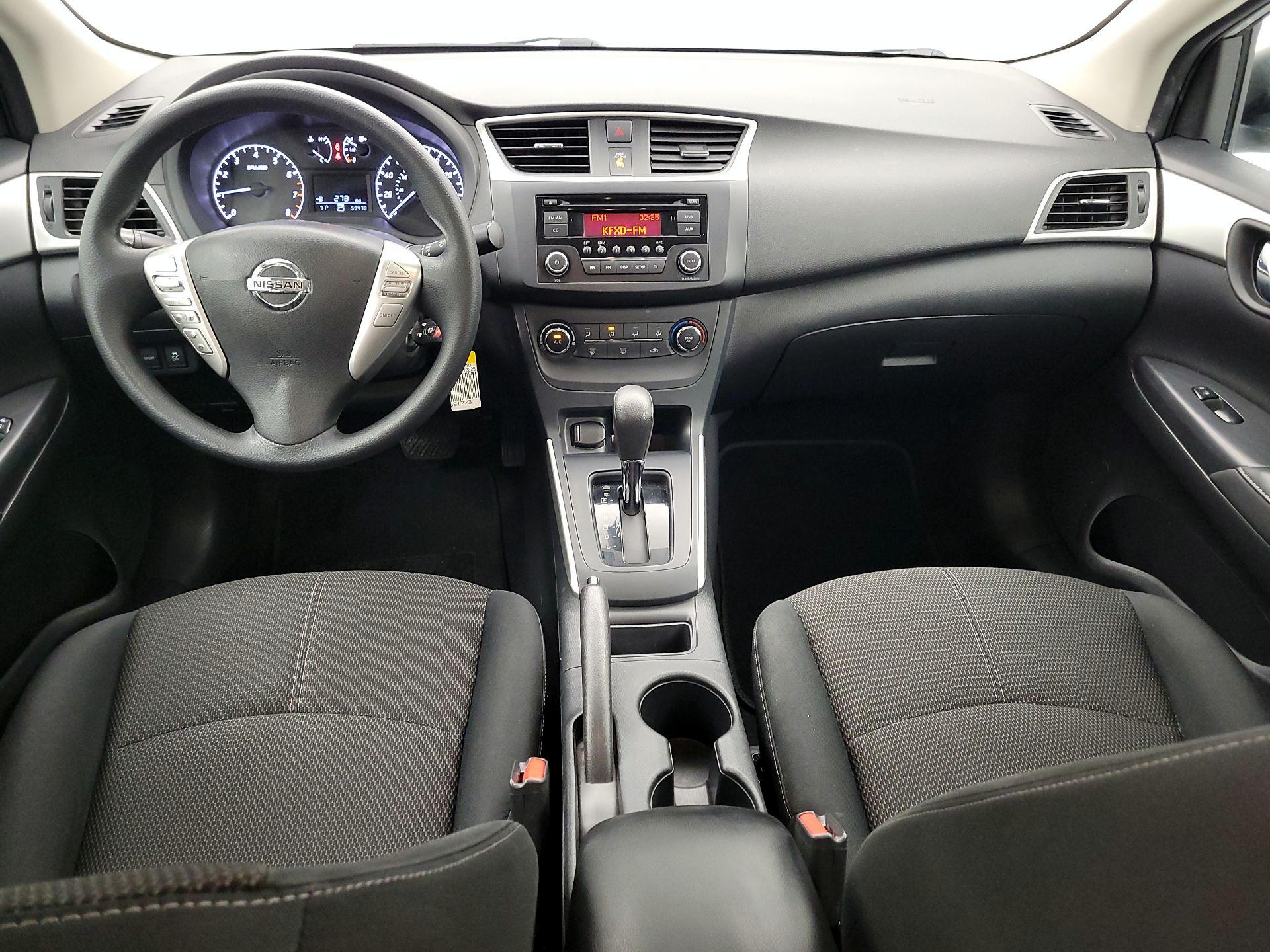 Thumbnail: 2017 Nissan Sentra - 9