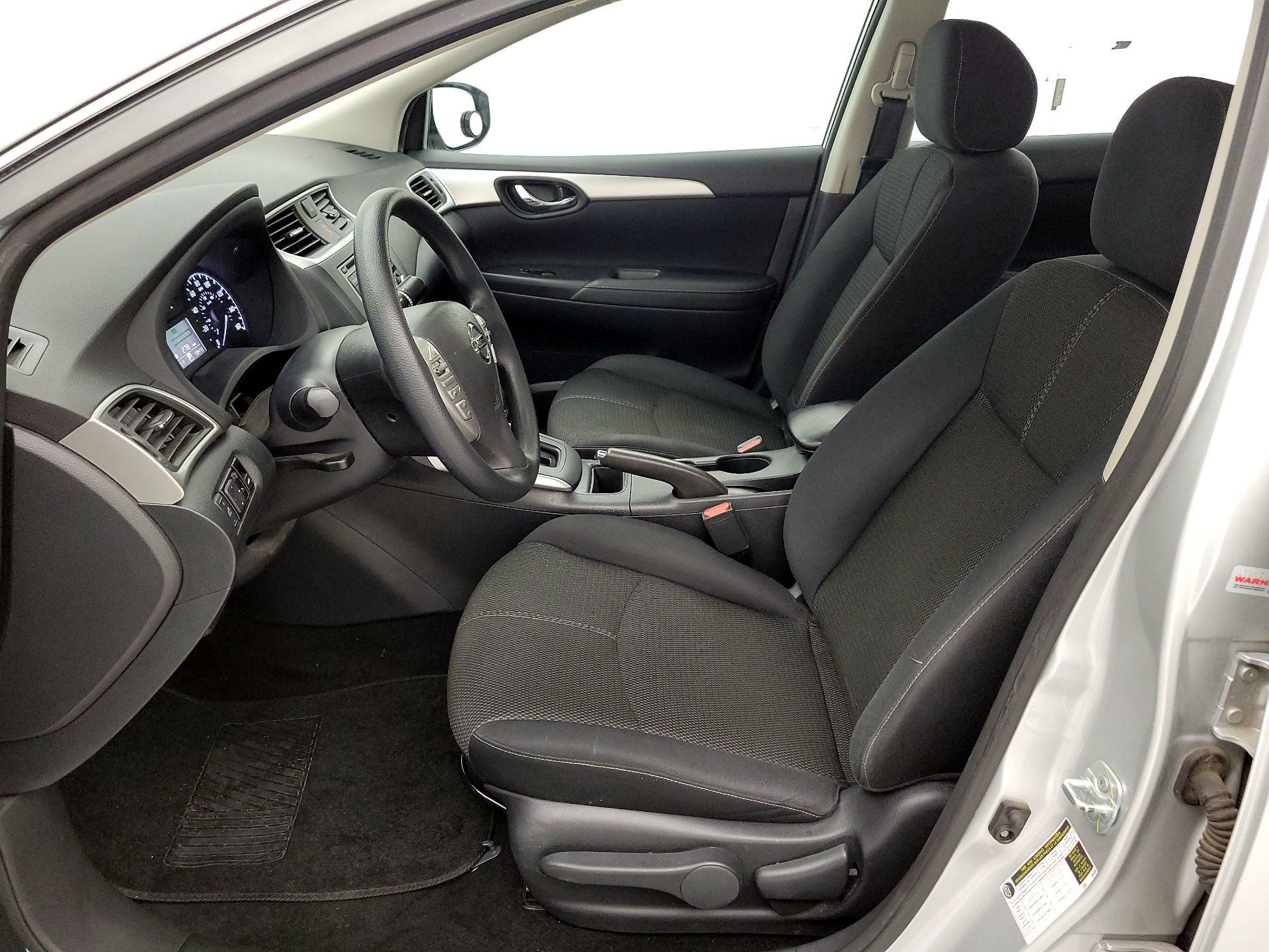 Thumbnail: 2017 Nissan Sentra - 11