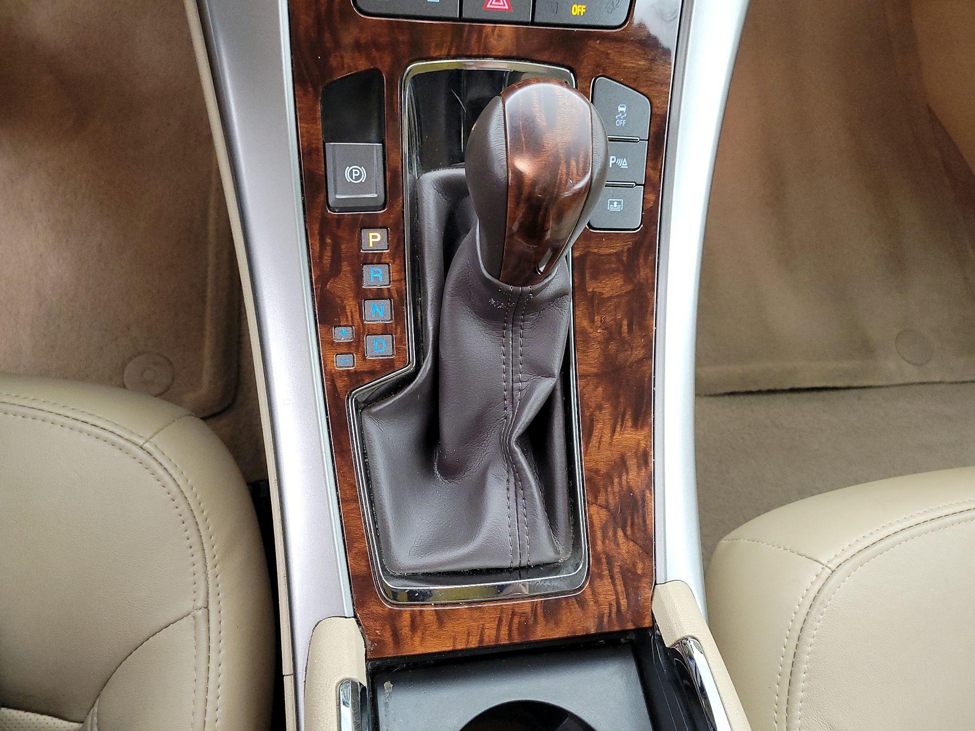 Thumbnail: 2013 Buick LaCrosse - 17