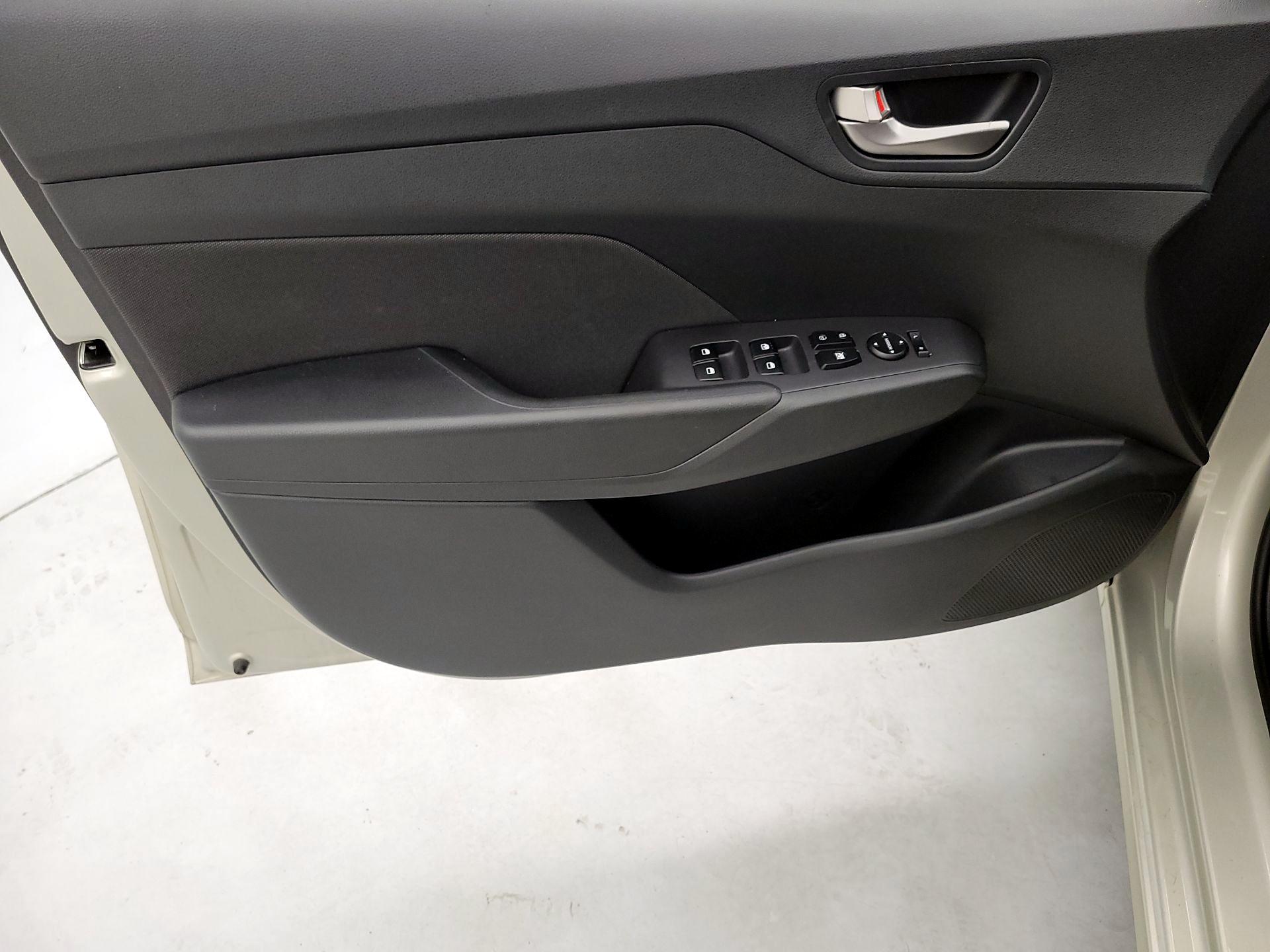 Thumbnail: 2019 Hyundai Accent - 12