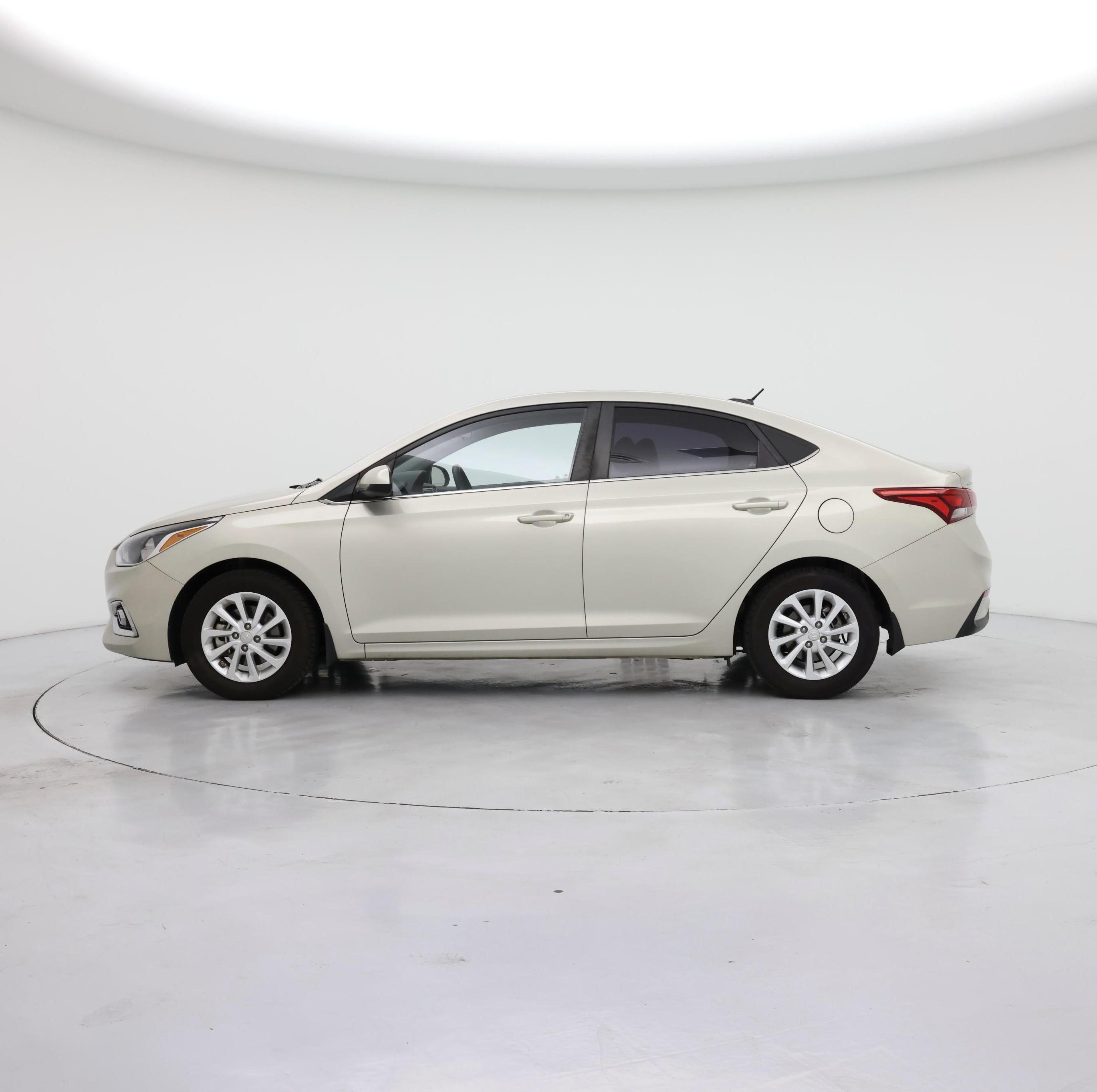 Thumbnail: 2019 Hyundai Accent - 3