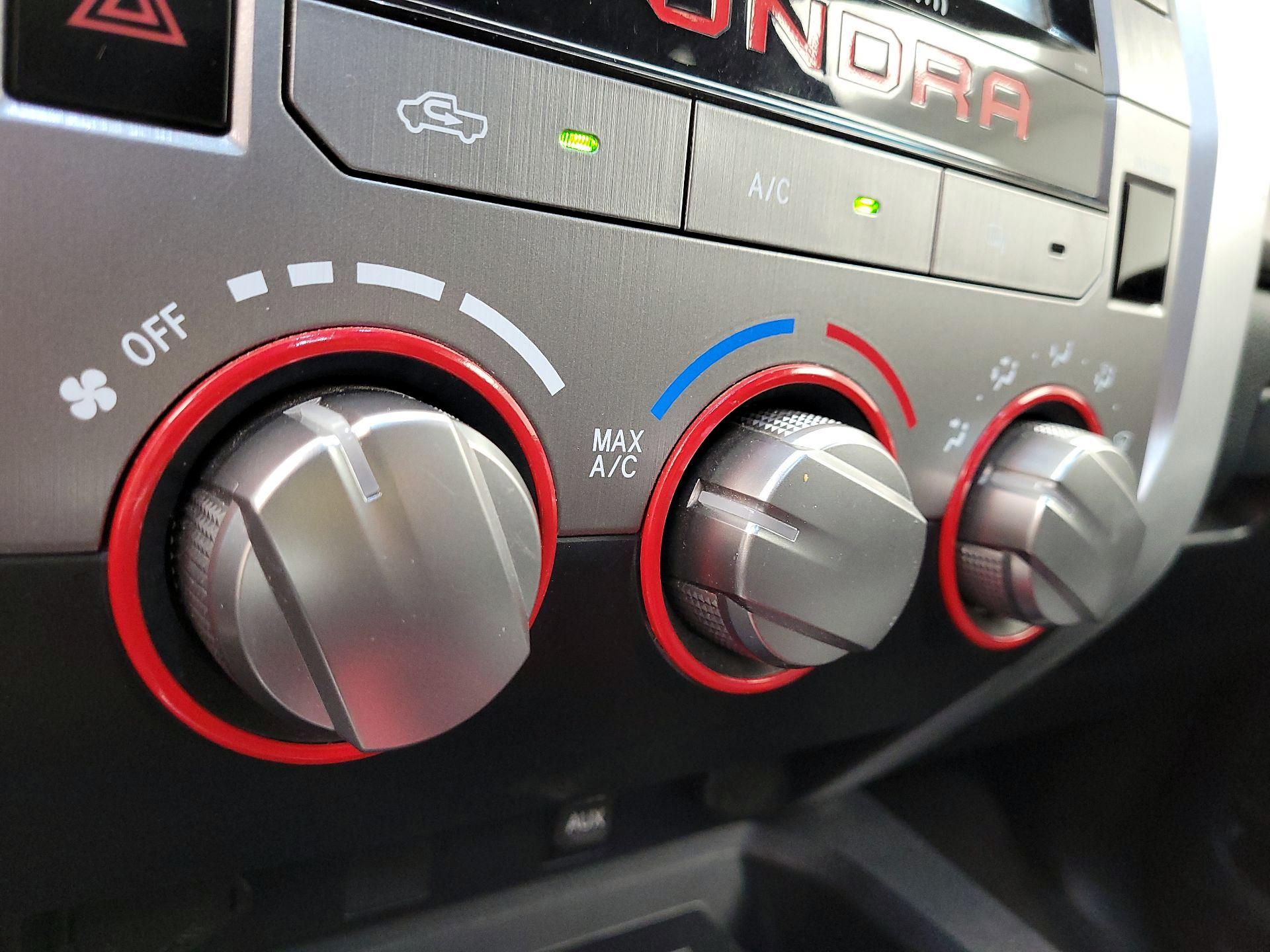 Thumbnail: 2016 Toyota Tundra - 16
