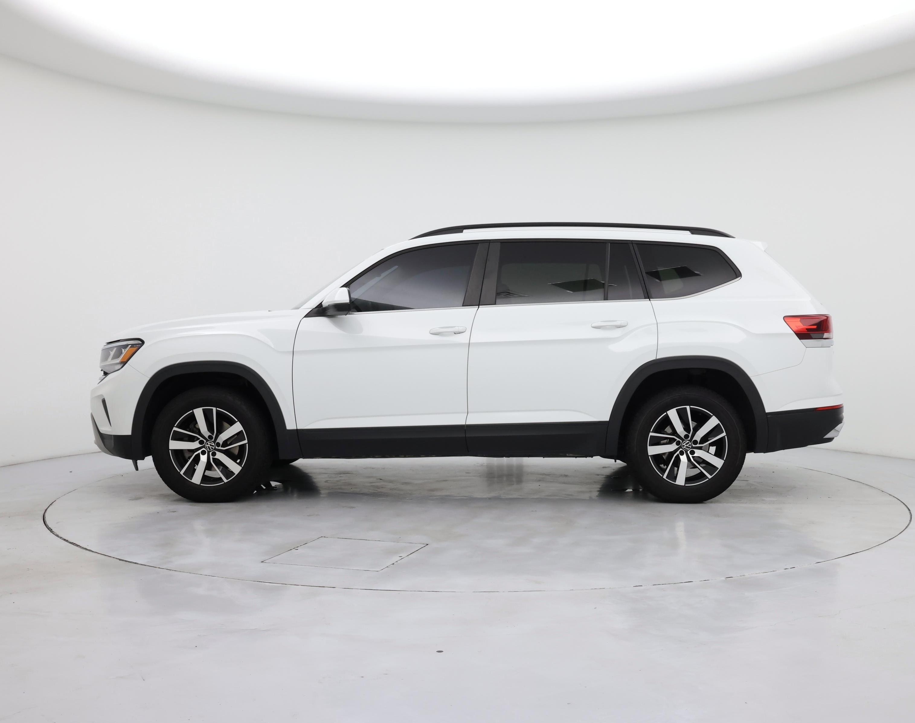 Thumbnail: 2021 Volkswagen Atlas - 3