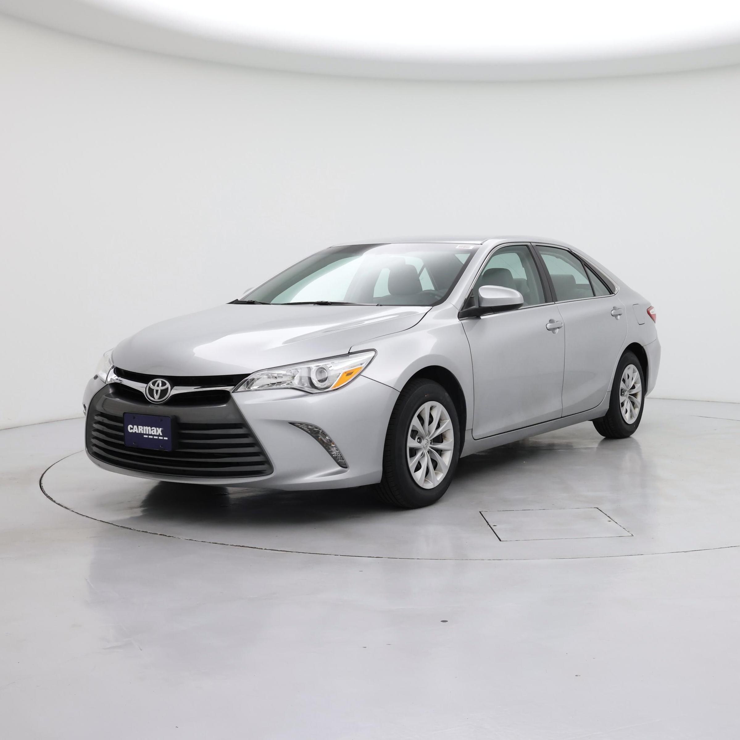 Thumbnail: 2015 Toyota Camry - 4