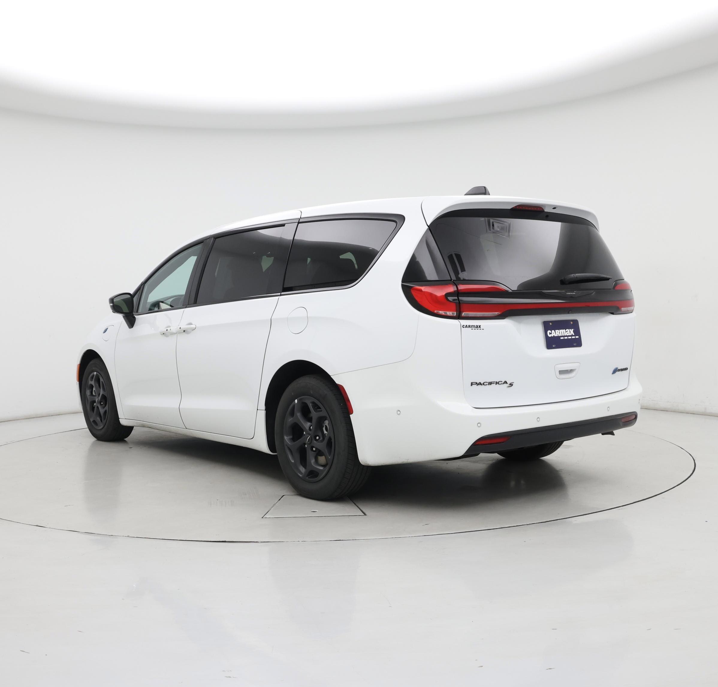 Thumbnail: 2023 Chrysler Pacifica - 2