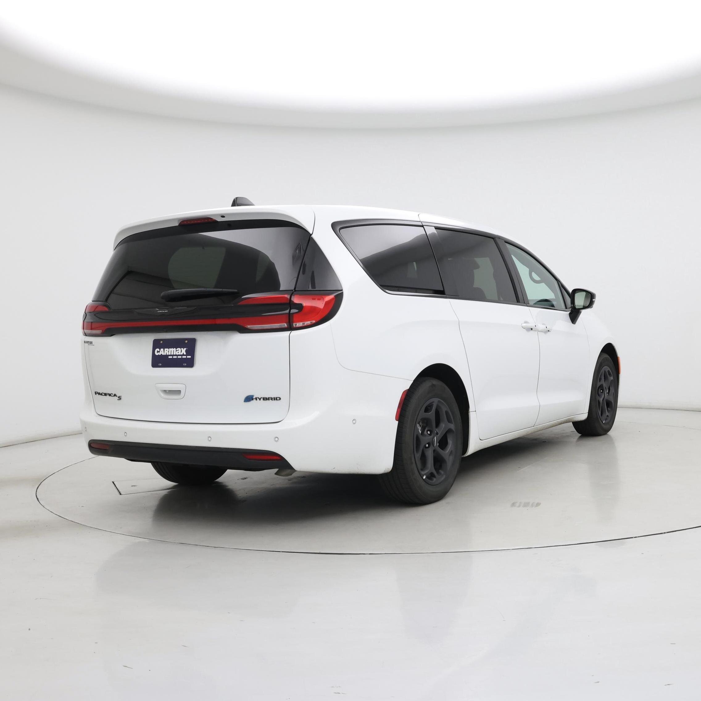 Thumbnail: 2023 Chrysler Pacifica - 8