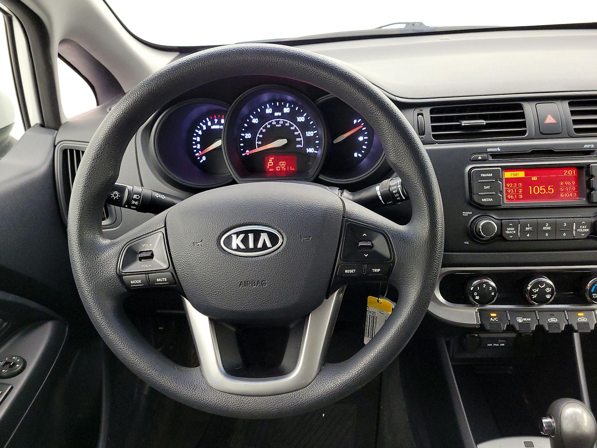 Thumbnail: 2013 Kia Rio - 10