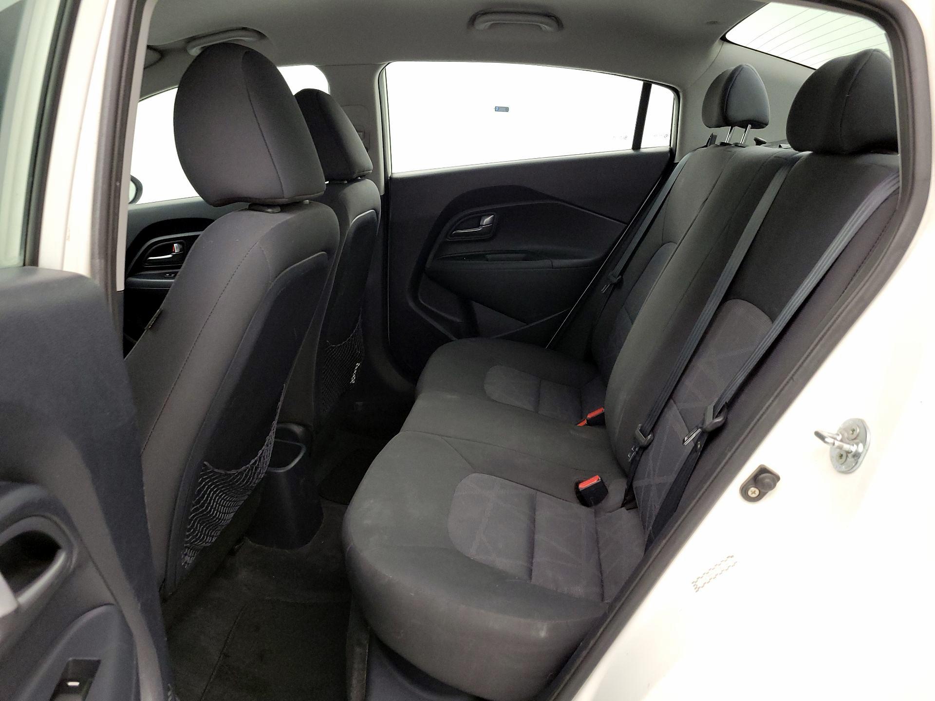 Thumbnail: 2013 Kia Rio - 17