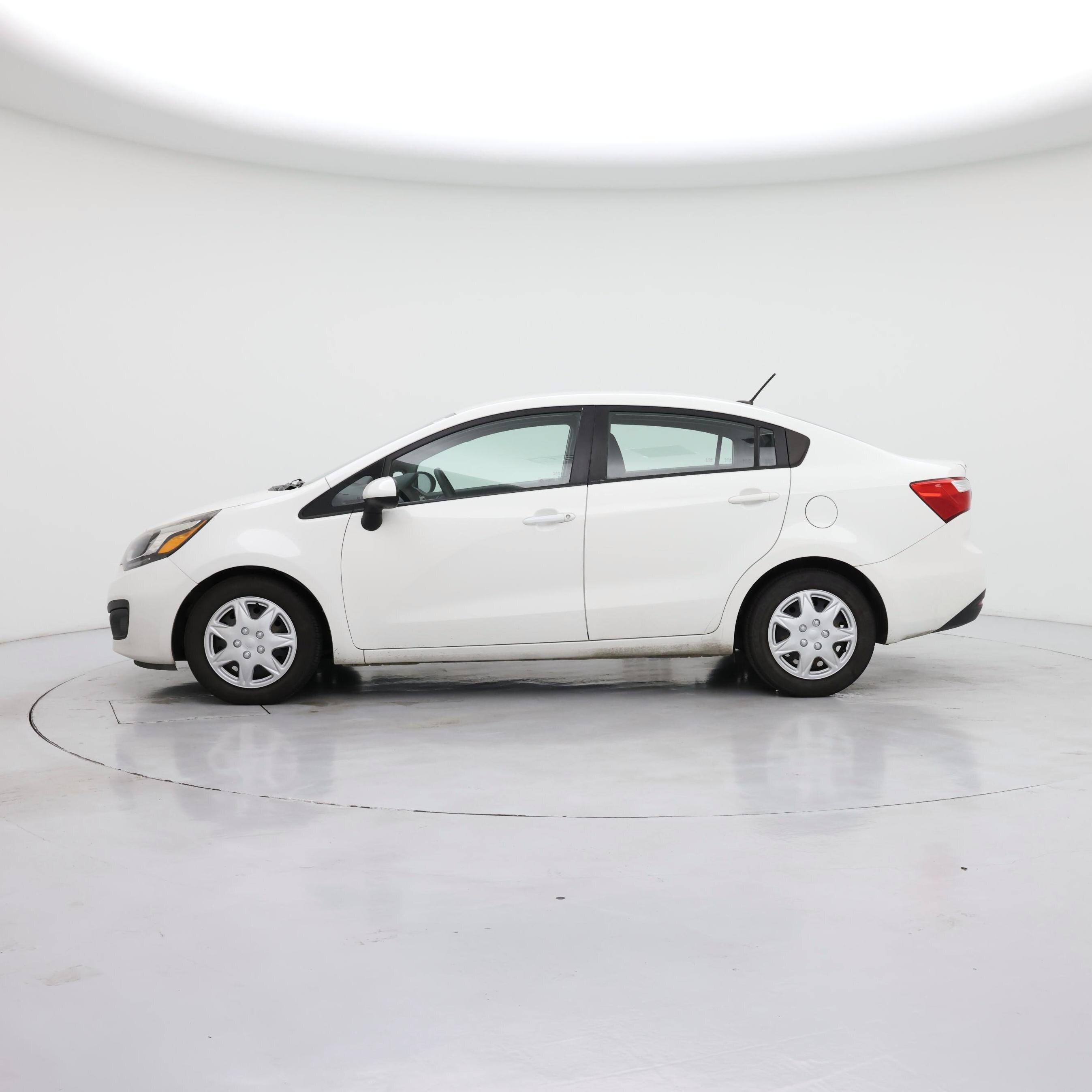 Thumbnail: 2013 Kia Rio - 3