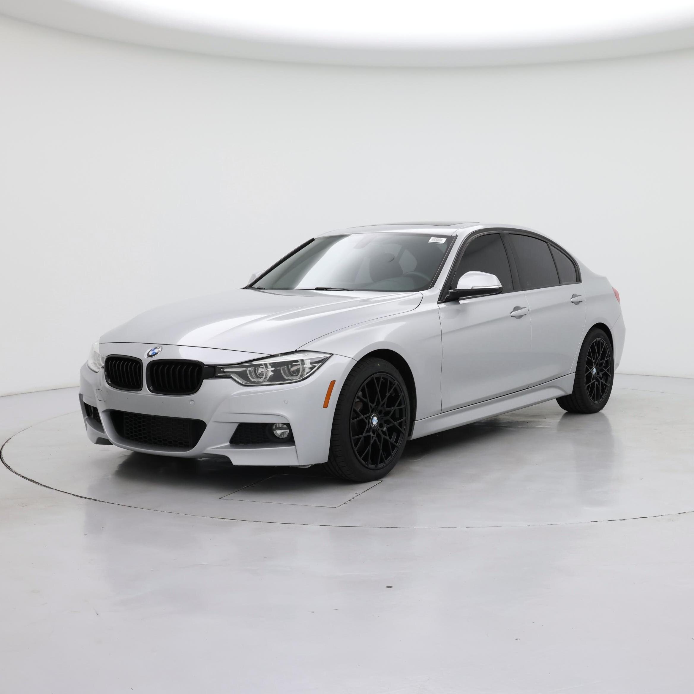 Thumbnail: 2017 BMW 3 Series - 4