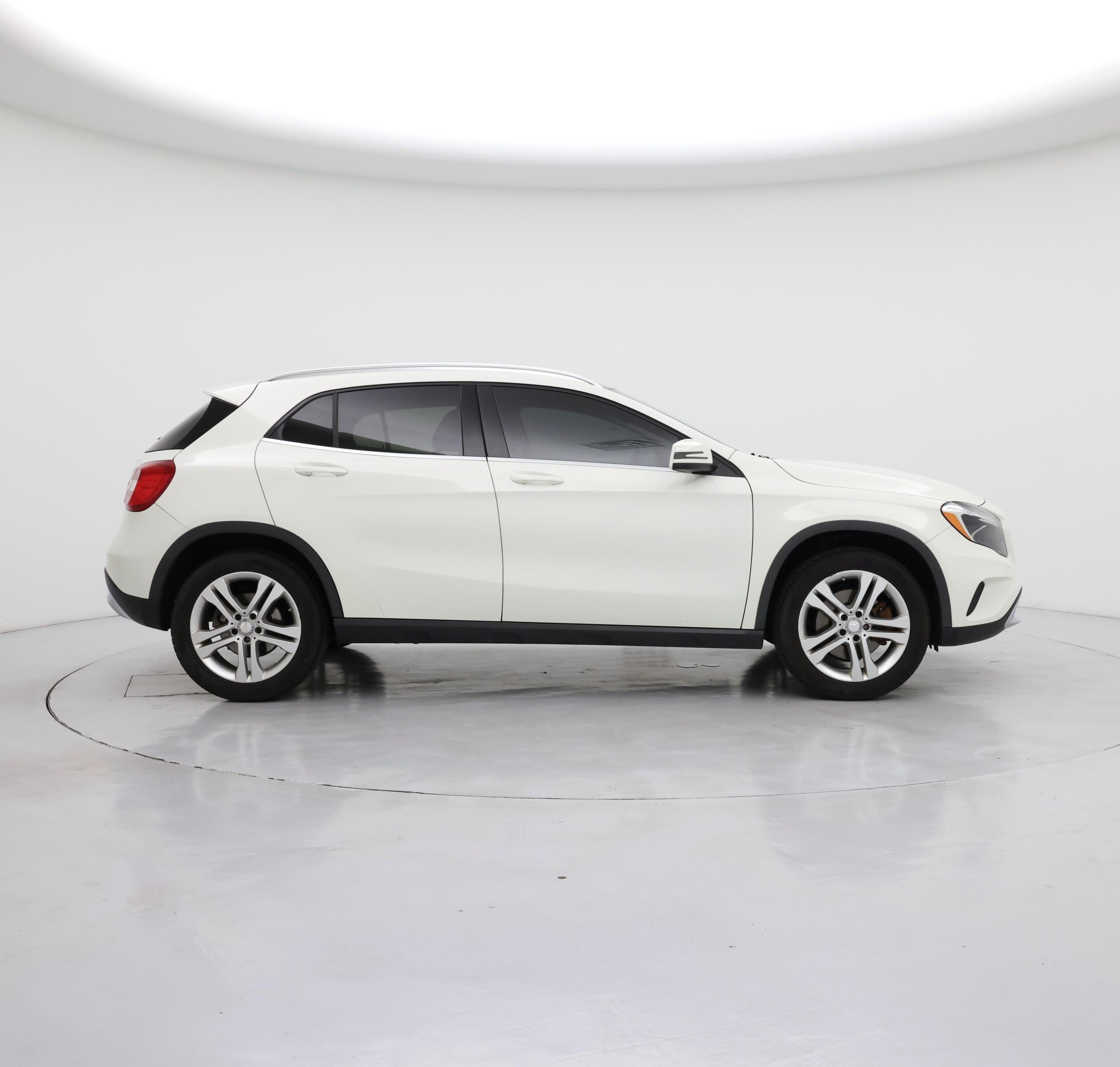 Thumbnail: 2015 Mercedes-Benz GLA - 7