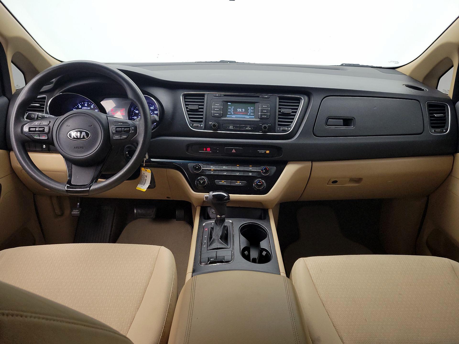 Thumbnail: 2017 Kia Sedona - 9