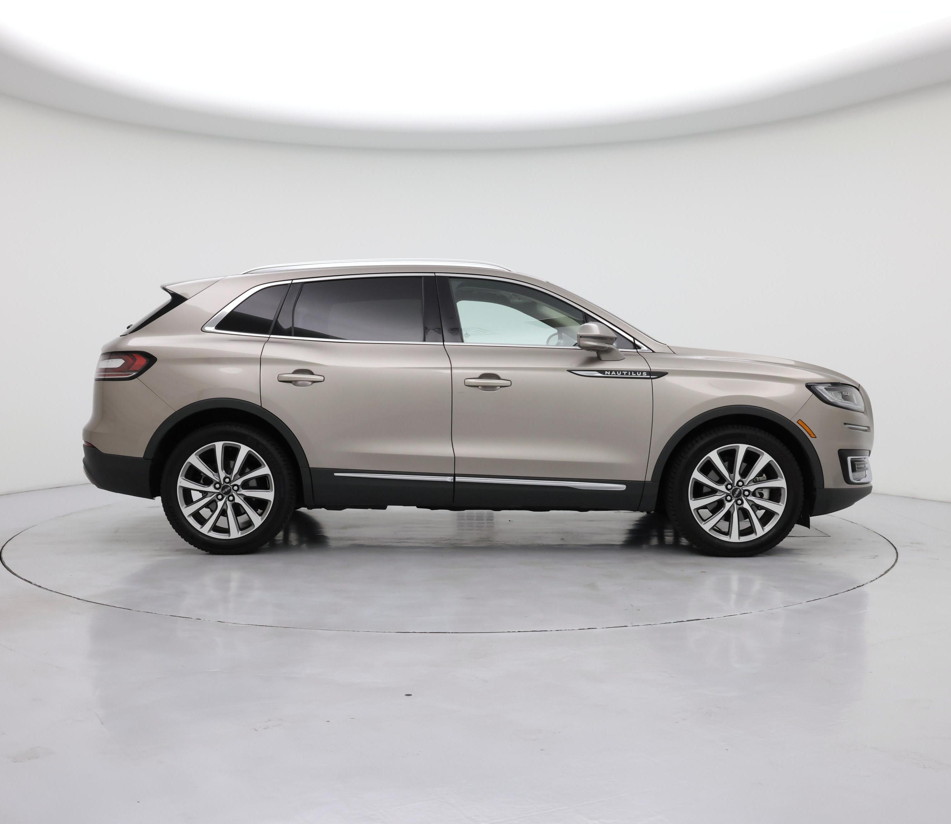 Thumbnail: 2019 Lincoln Nautilus - 7