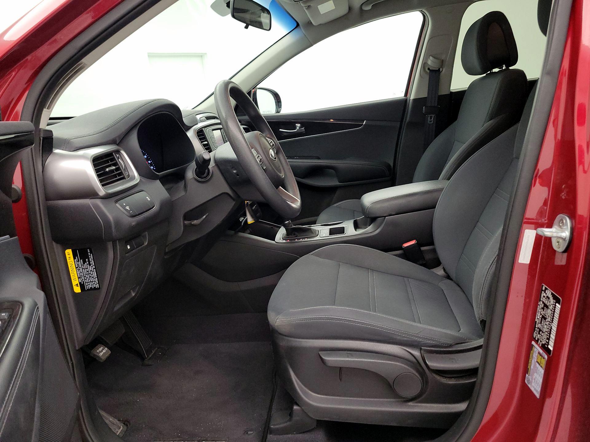 Thumbnail: 2016 Kia Sorento - 11