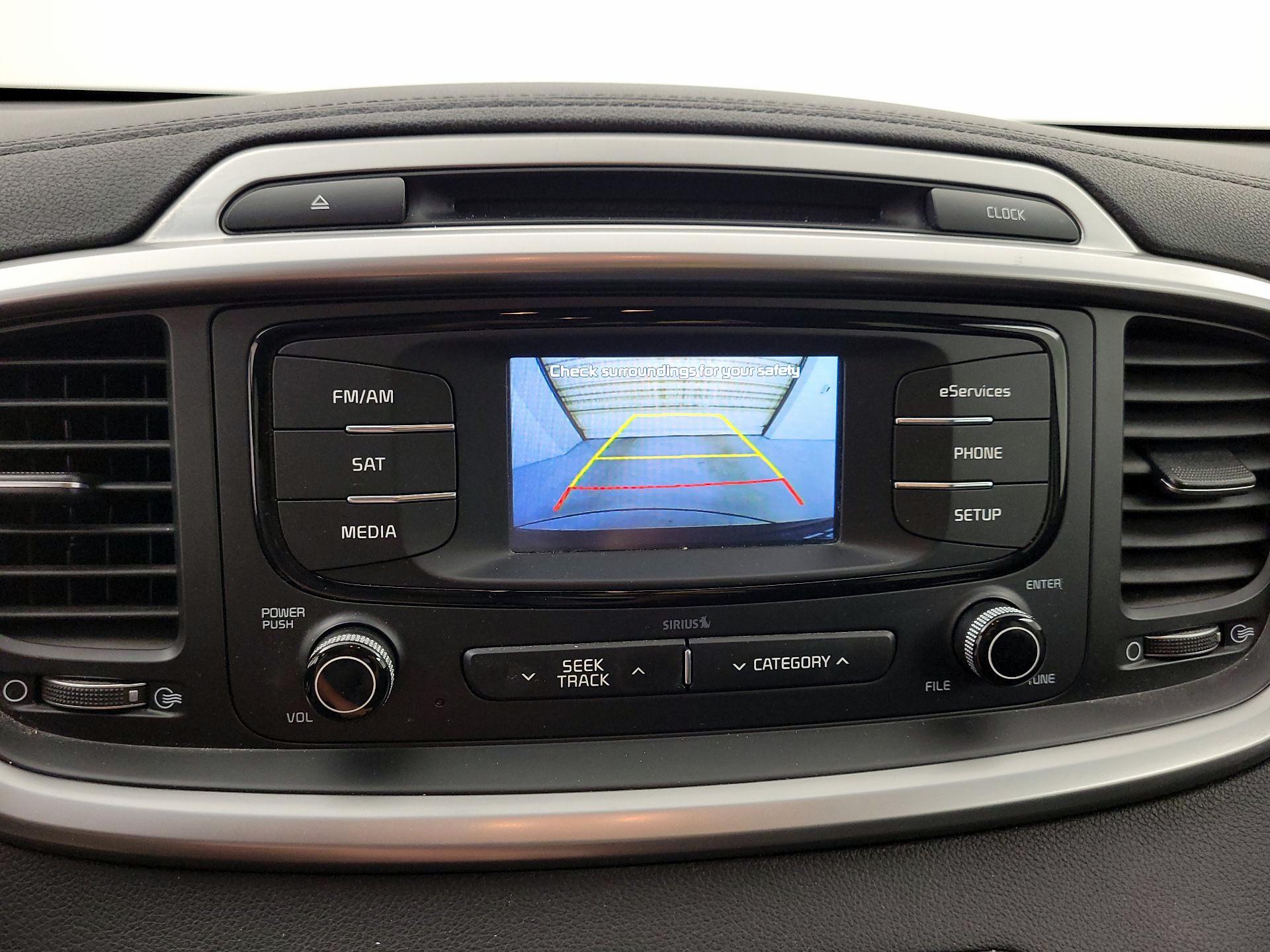 Thumbnail: 2016 Kia Sorento - 13