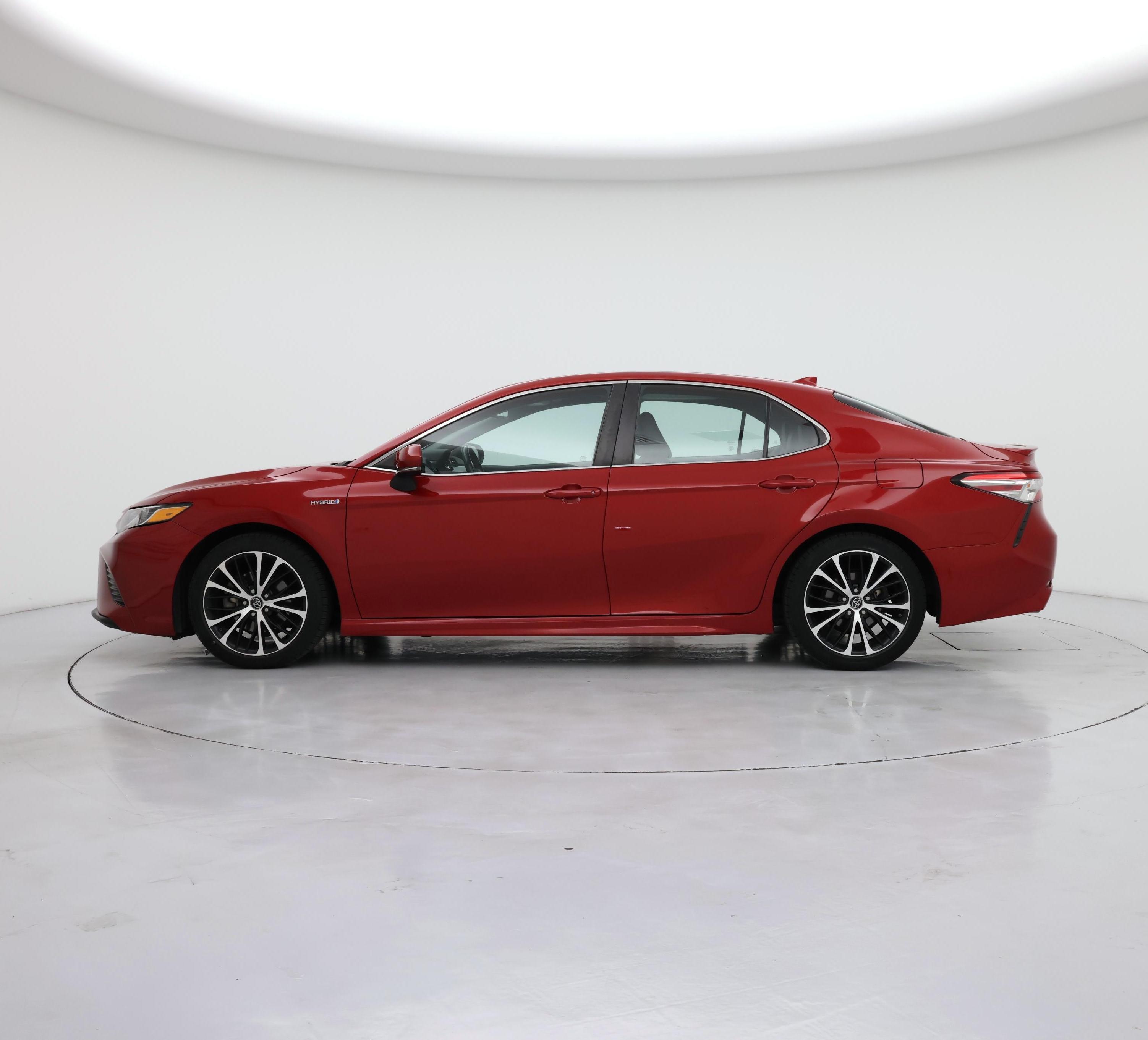 Thumbnail: 2019 Toyota Camry - 3