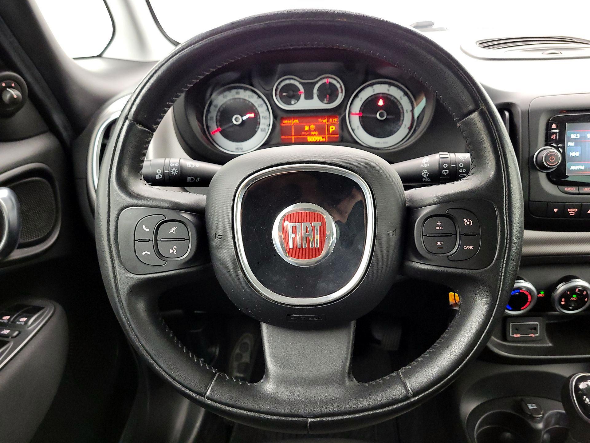 Thumbnail: 2017 Fiat 500L - 10