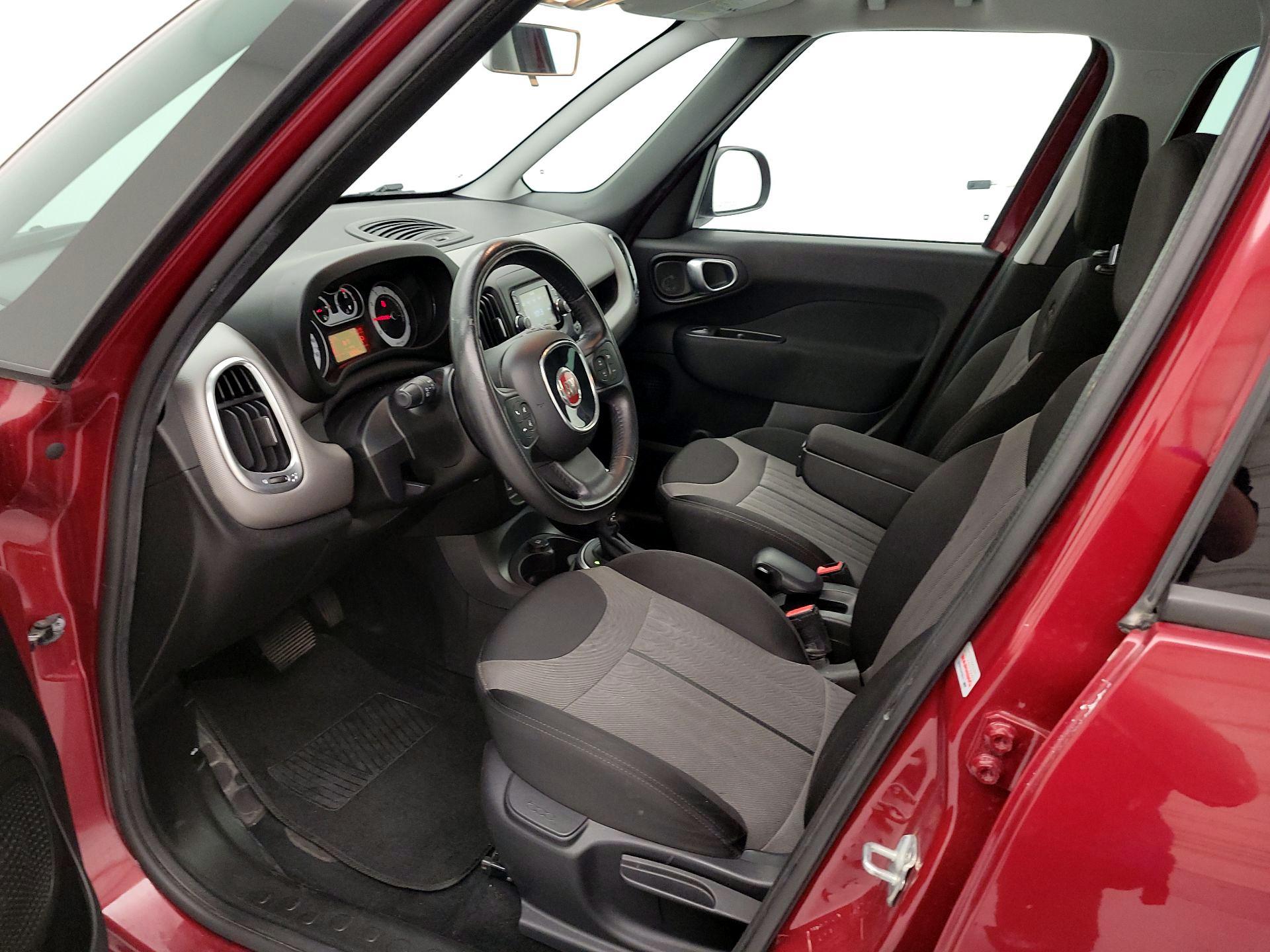 Thumbnail: 2017 Fiat 500L - 11