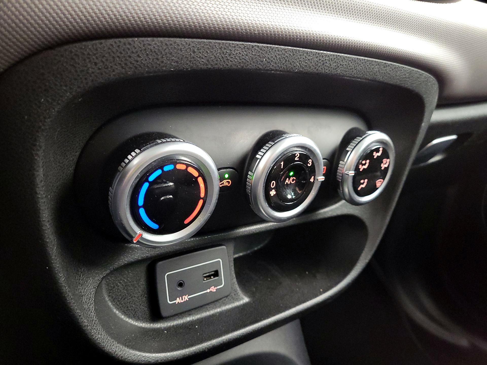 Thumbnail: 2017 Fiat 500L - 14