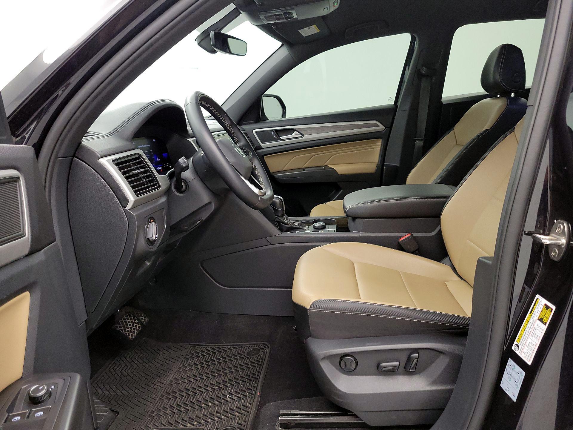 Thumbnail: 2022 Volkswagen Atlas - 11