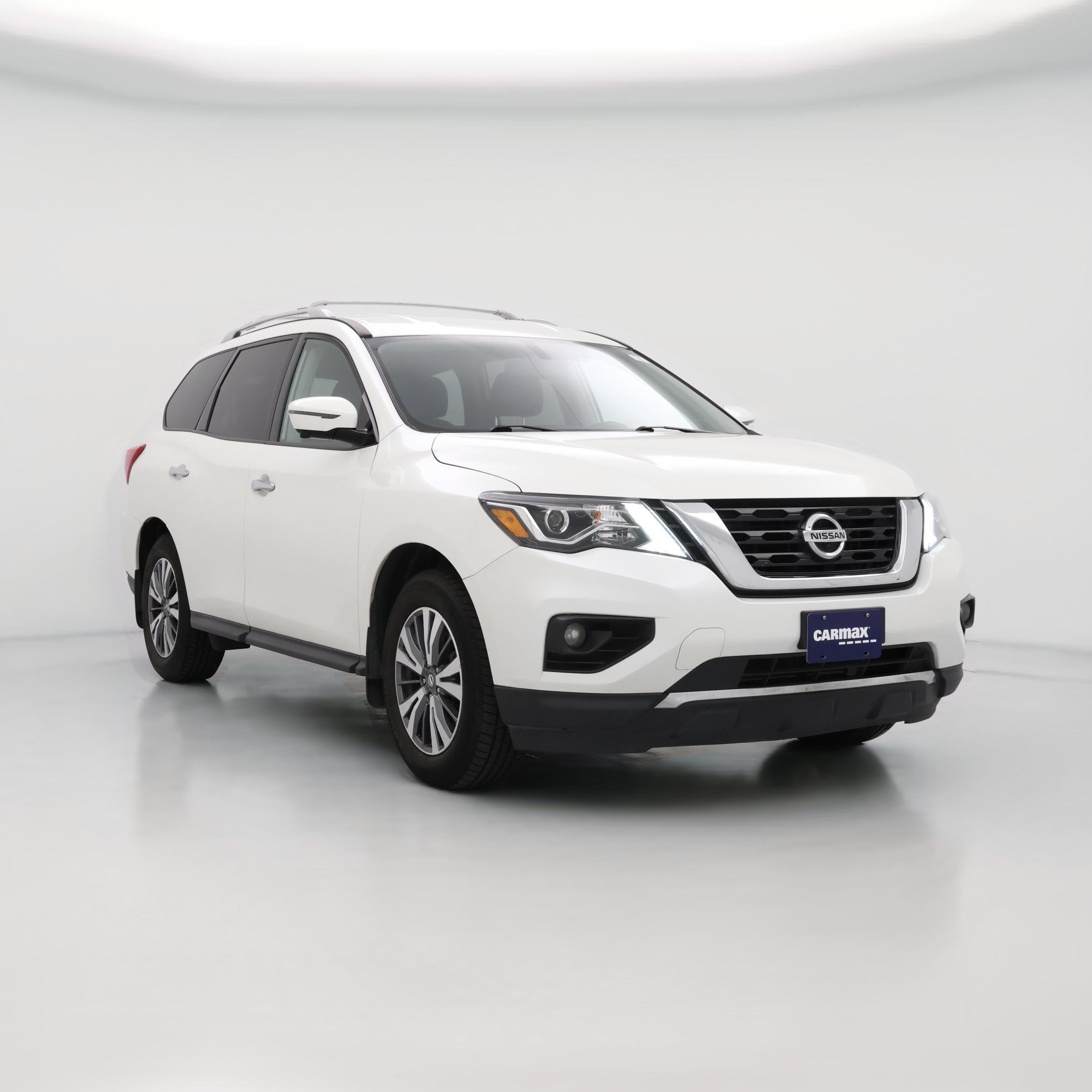 Thumbnail: 2017 Nissan Pathfinder - 1