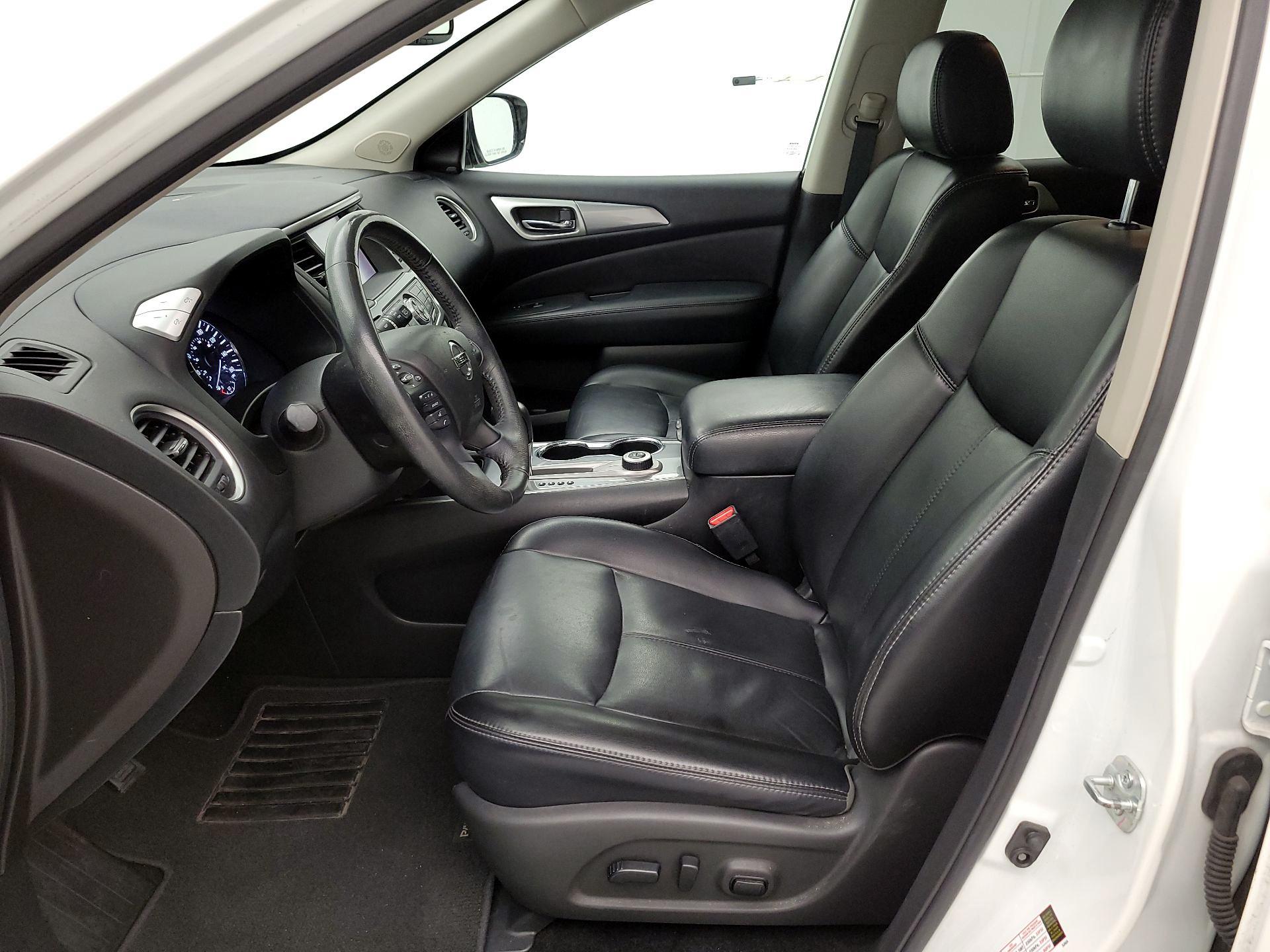 Thumbnail: 2017 Nissan Pathfinder - 11