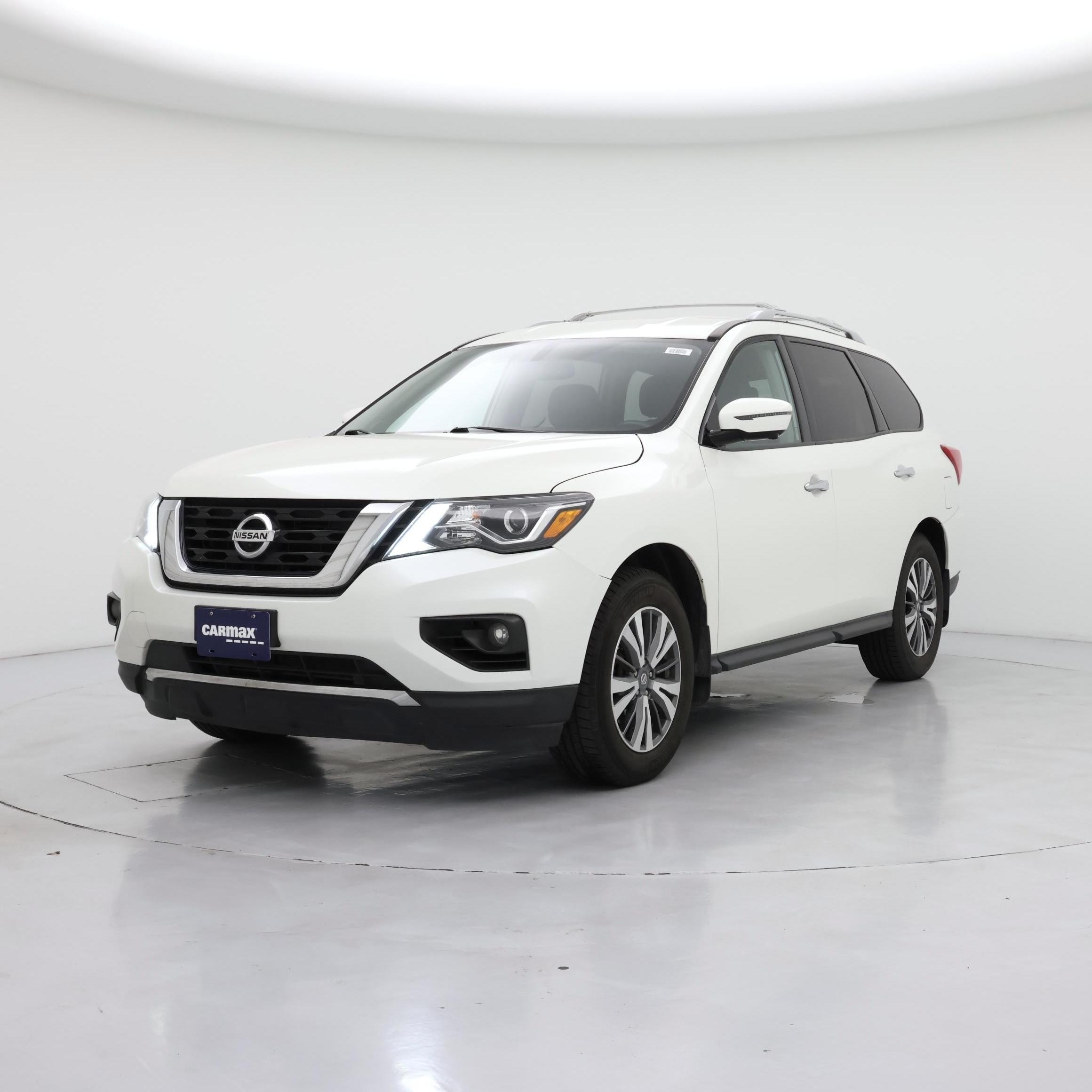 Thumbnail: 2017 Nissan Pathfinder - 4