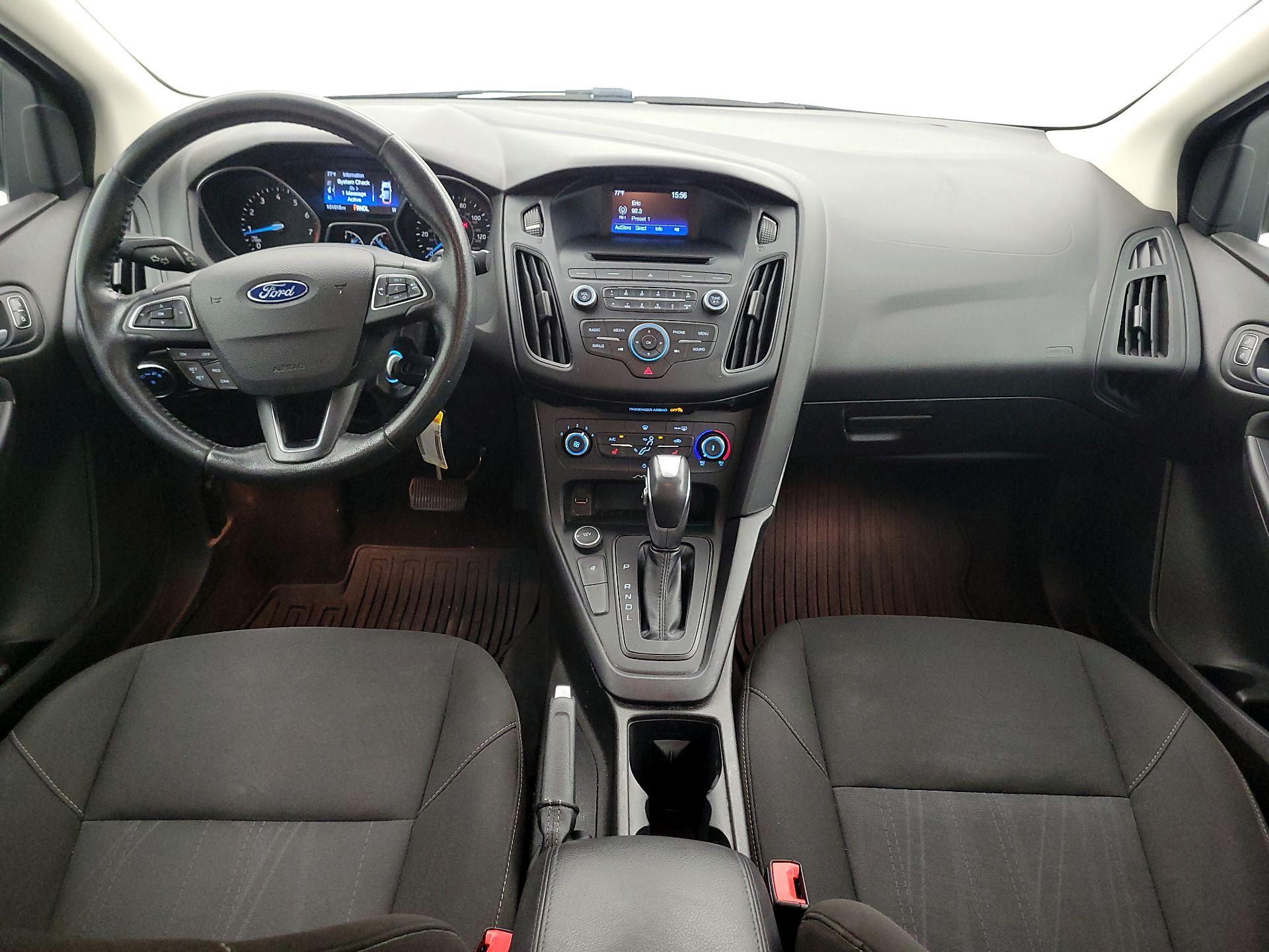 Thumbnail: 2016 Ford Focus - 9