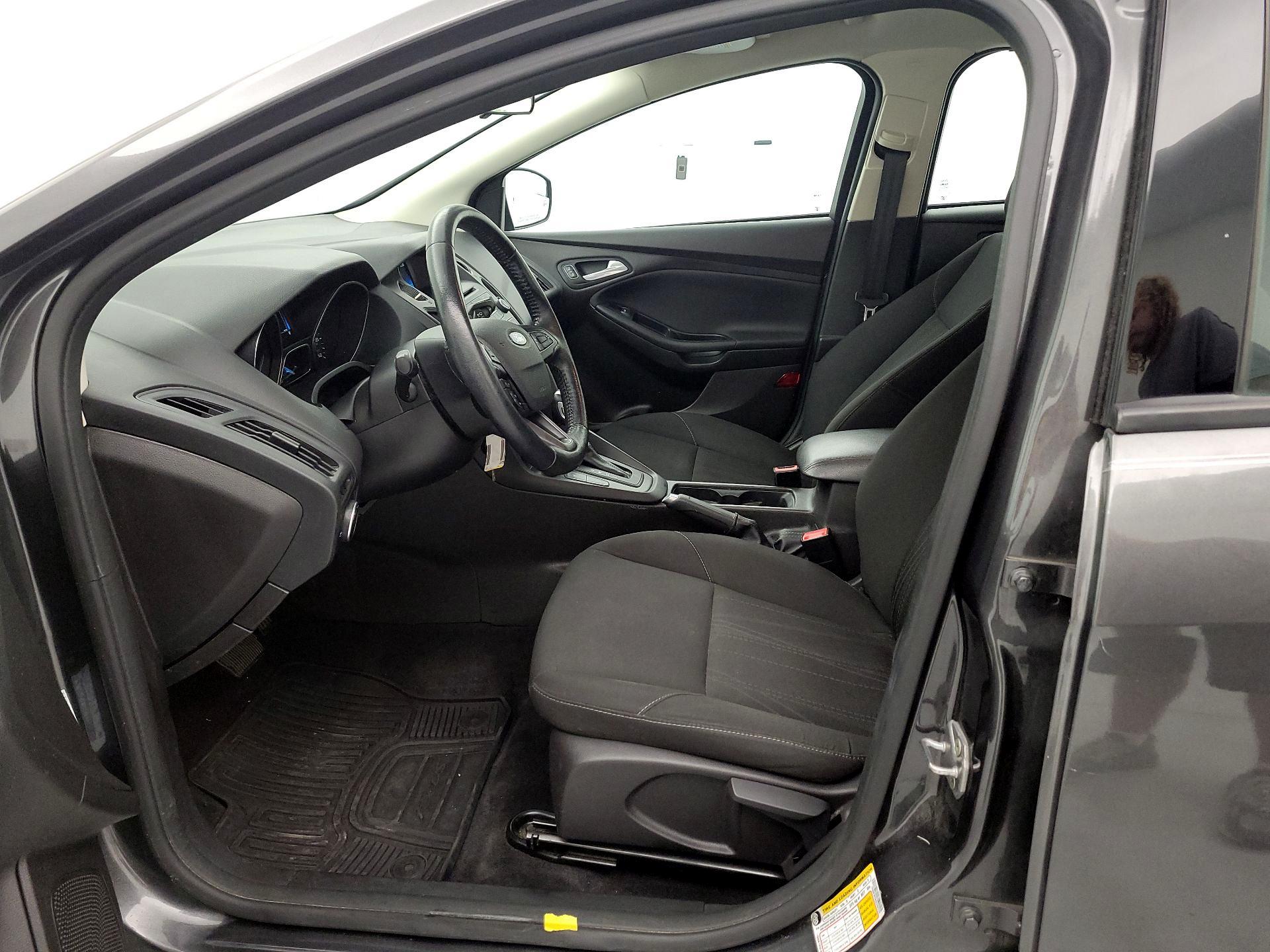 Thumbnail: 2016 Ford Focus - 11