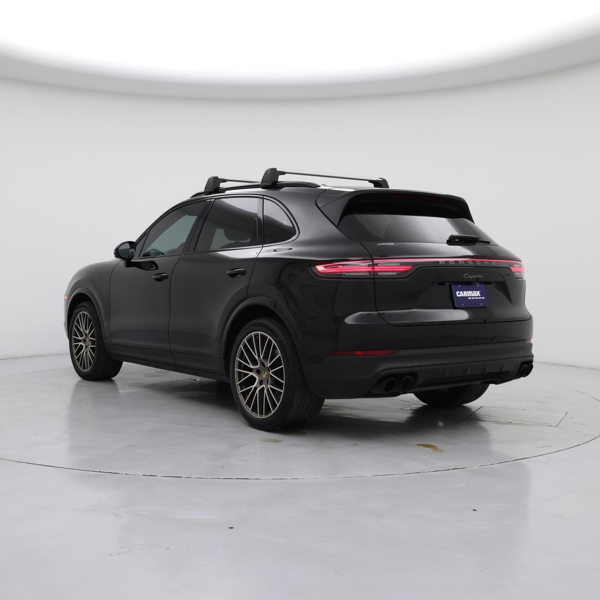 Thumbnail: 2022 Porsche Cayenne - 2