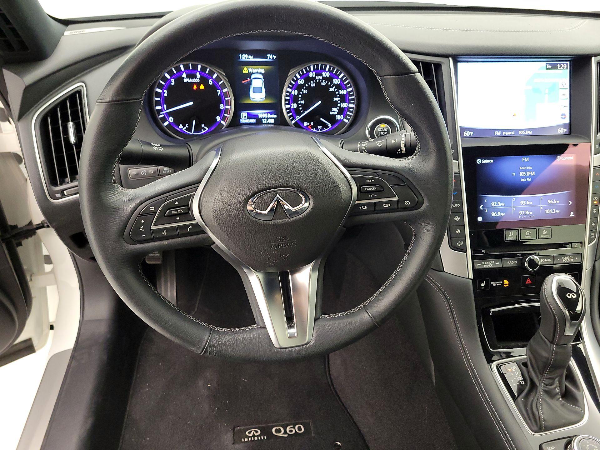 Thumbnail: 2017 INFINITI Q60 - 10